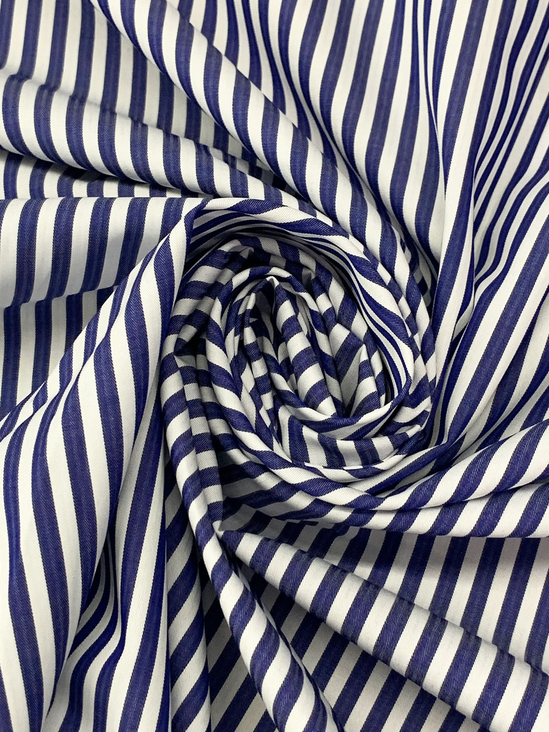 Dark Imperial Blue/White 100% Cotton Vertical Stripe Weave Shirting 58W