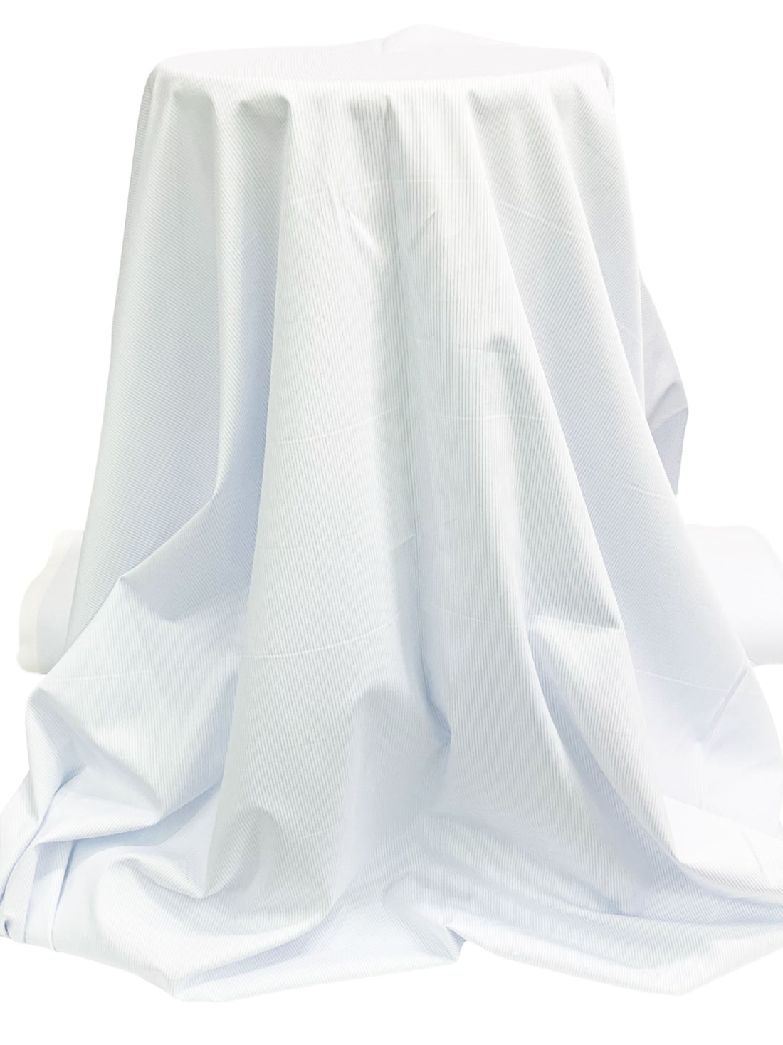 White/Light Steel Blue 100% Cotton Vertical Pinstripe Weave Shirting 62W
