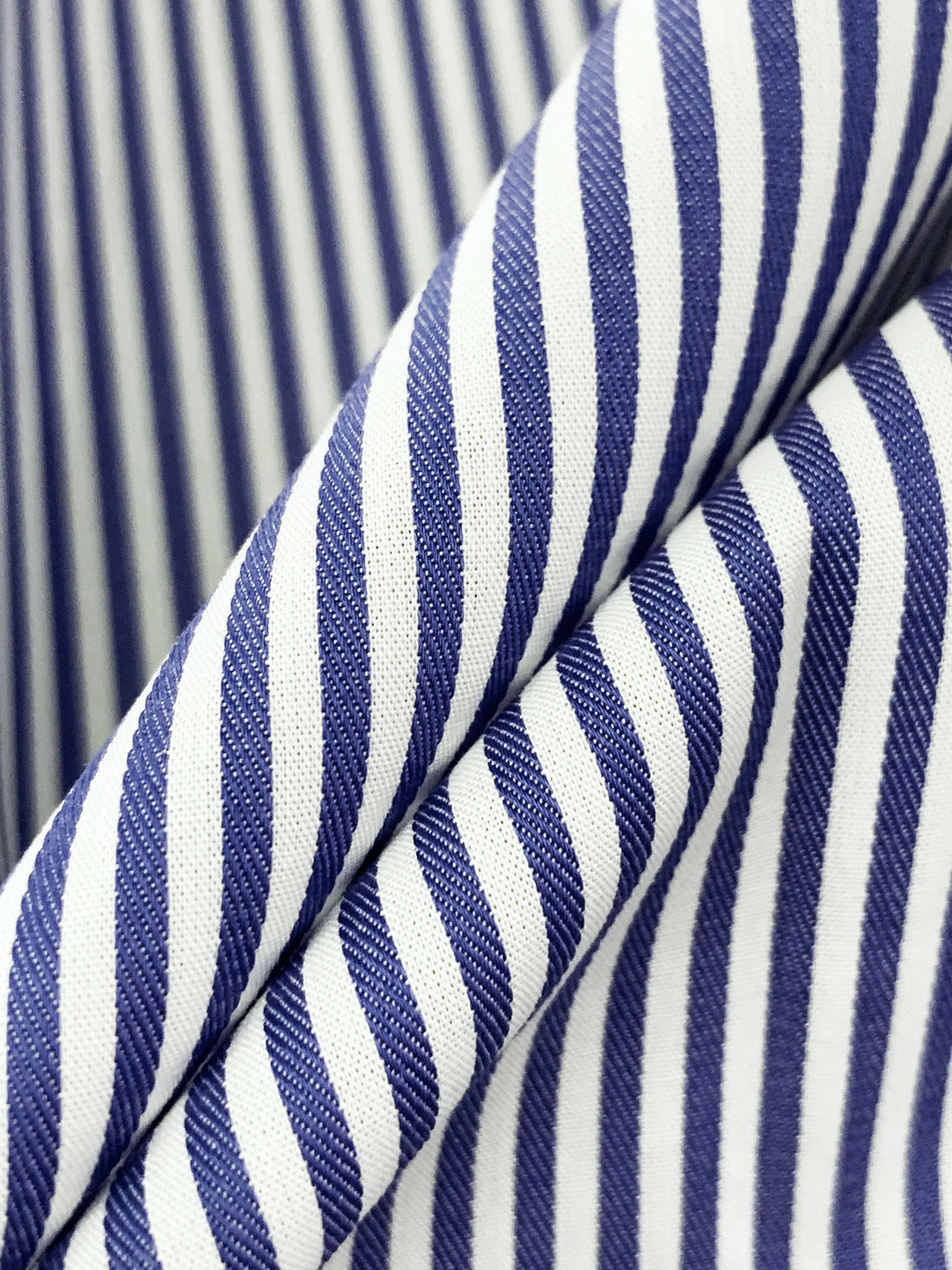 Dark Cerulean Blue/White 100% Cotton Vertical Stripe Weave Shirting 58W