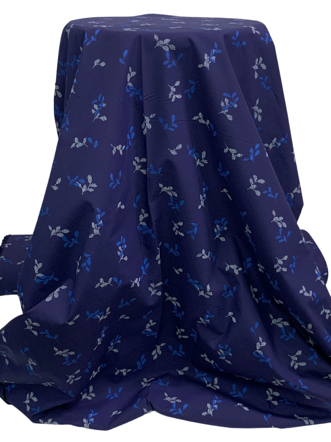 Navy Blue/White/Lapis Blue 100% Cotton Floral Print Lawn 57W