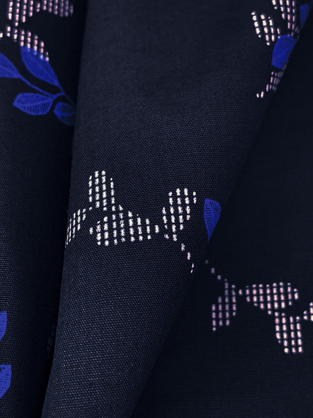 Muted Midnight Navy/White/Lapis Blue 100% Cotton Floral Print Lawn 58W