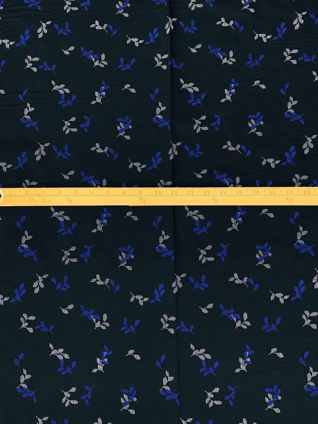 Muted Midnight Navy/White/Lapis Blue 100% Cotton Floral Print Lawn 58W