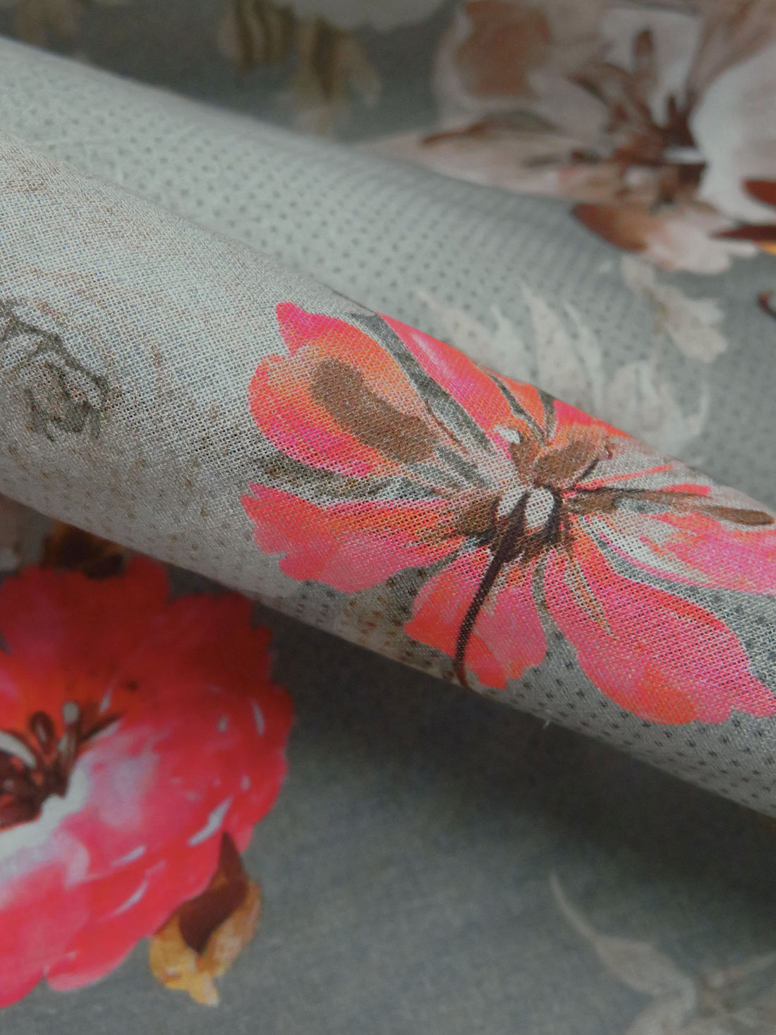 Cloud Gray/Sand/Coral/Multi 100% Cotton Floral Clusters Print Lawn 57W