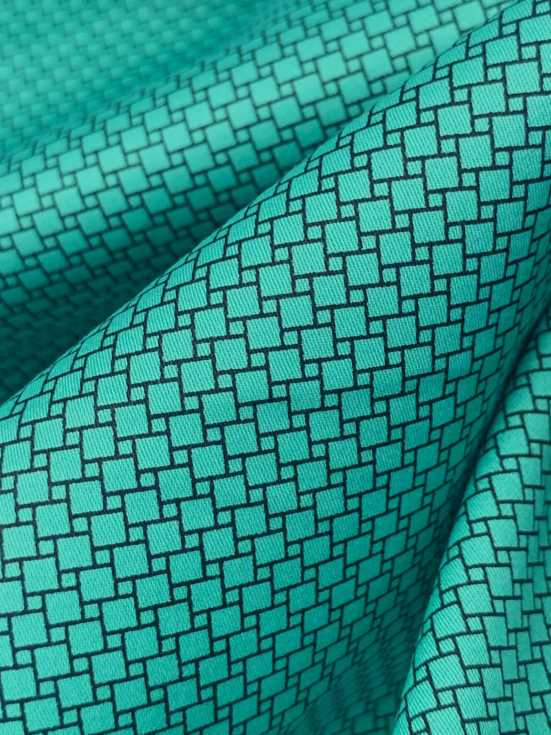 Medium Turquoise Blue/Black 100% Cotton Mini Geometric Print Sateen Shirting 57W