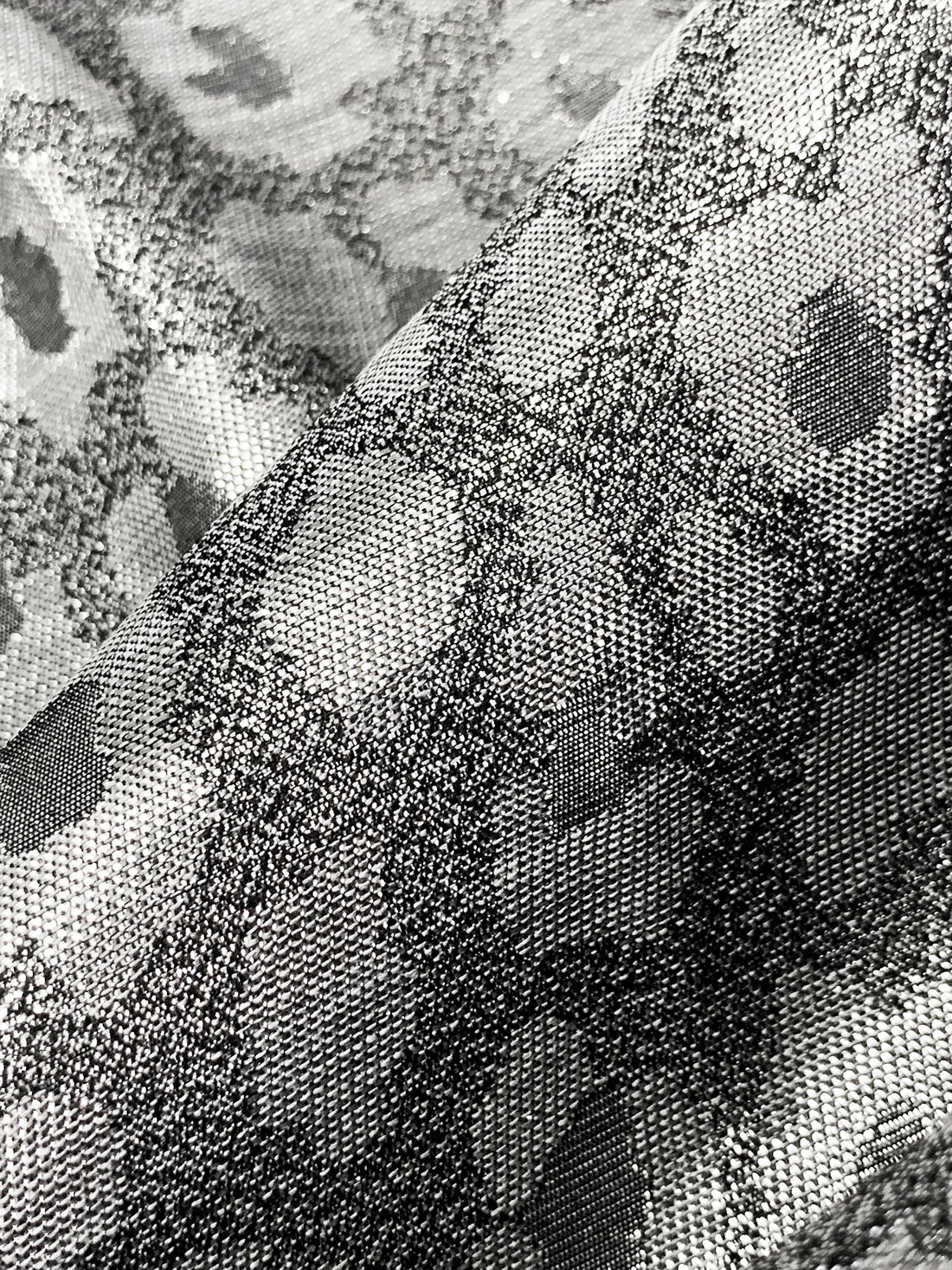 Silver/Black Polyester/Metallic Animal Jacquard Woven 61W