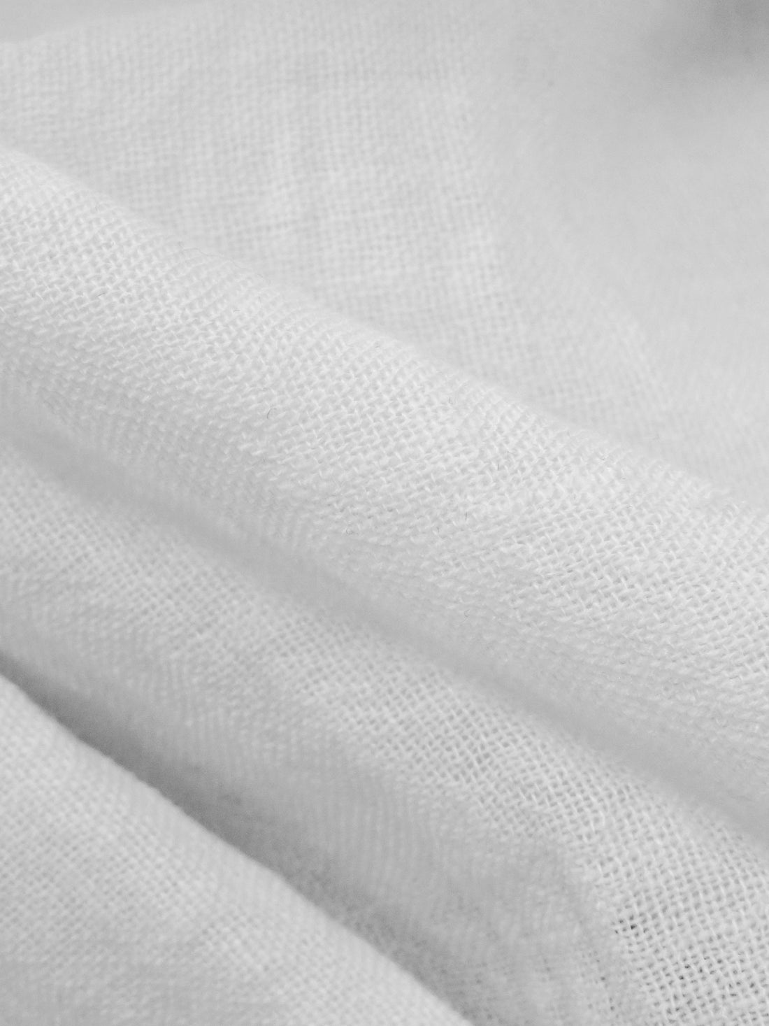 White 100% Polyester Linen-Look Shirting 59W