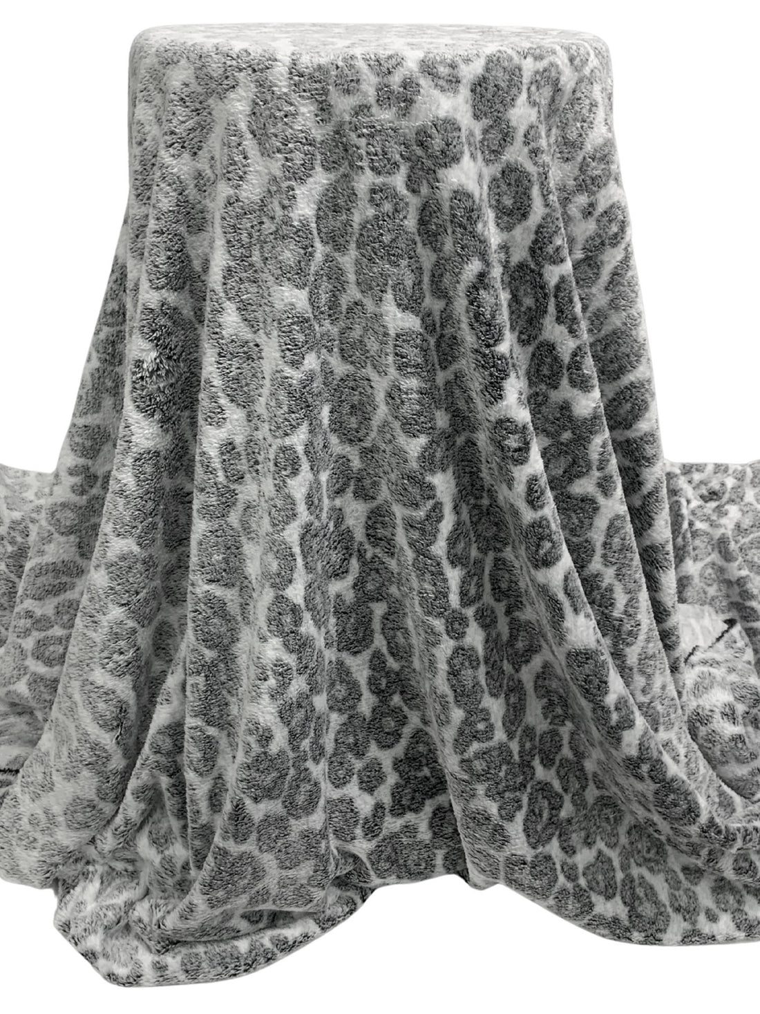 White/Black 100% Polyester Animal Design Furry Fleece 60W