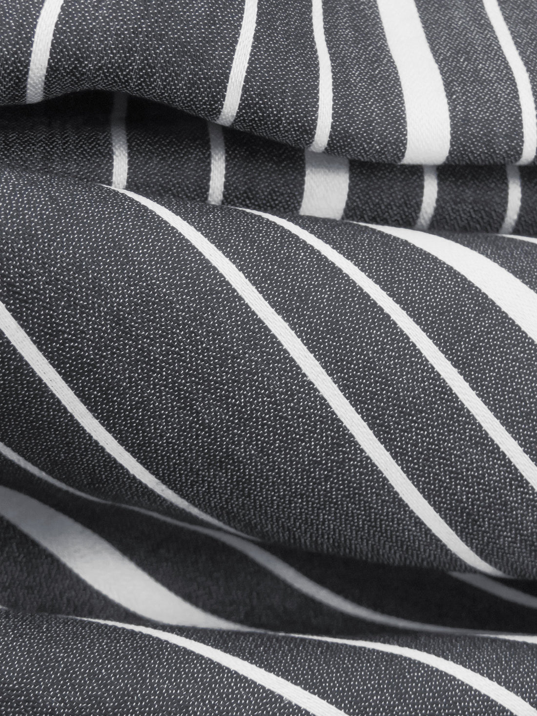 Black/White Rayon/Polyester Horizontal Stripe Weave Shirting - NY Designer - 61W