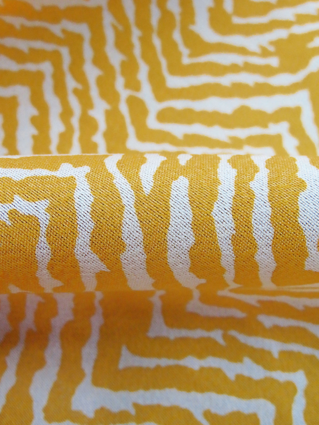 Marigold/Antique White 100% Silk Abstract Zig Zag Print Crepe De Chine - NY Designer - 45W