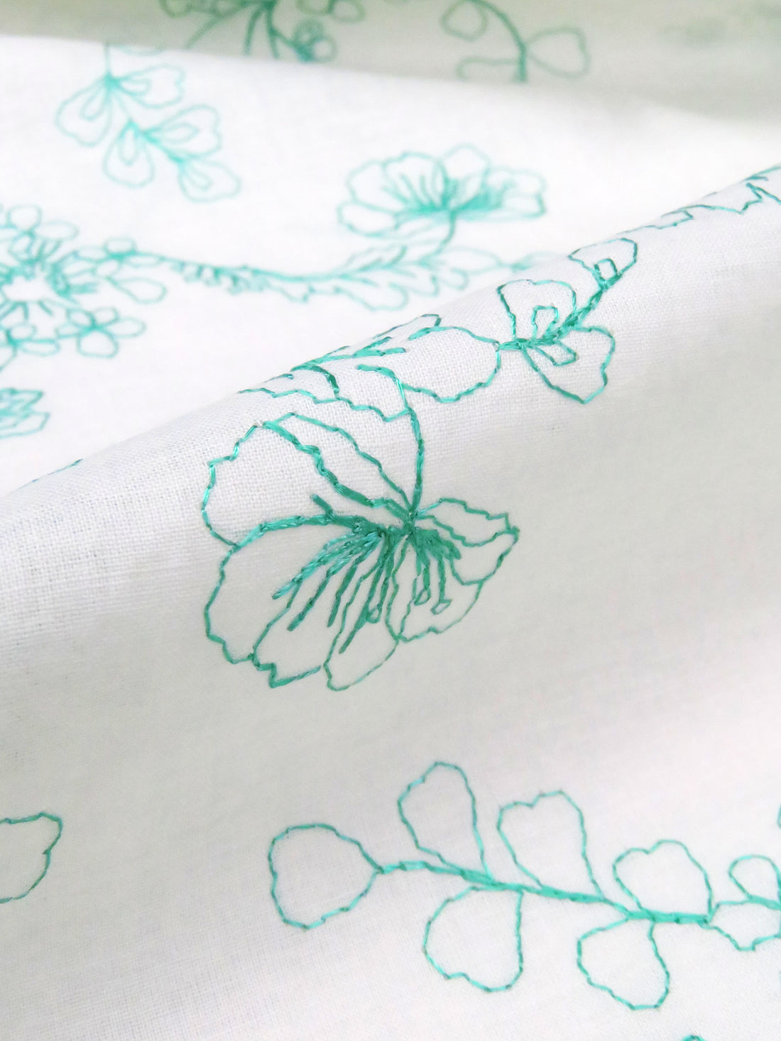 Whitesmoke/Caribbean Green 100% Cotton Floral Embroidered Voile 56W