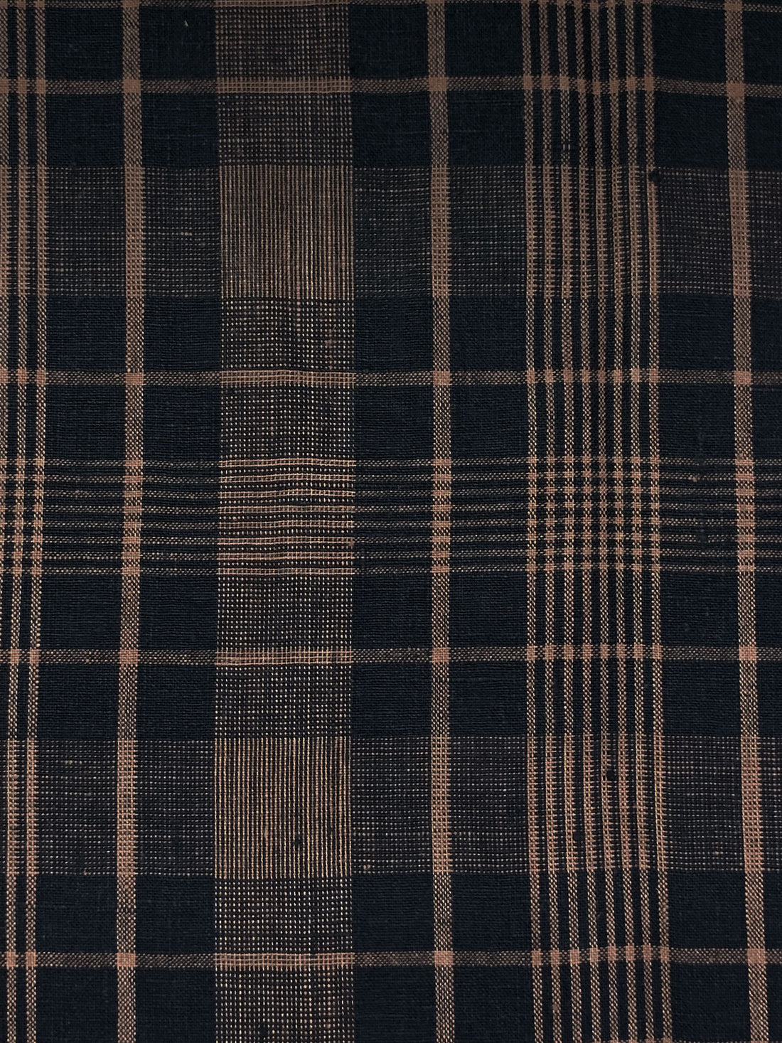 Muted Midnight Navy/Pale Brown 100% Linen Yarn-Dyed Plaid Shirt Weight Woven 58W