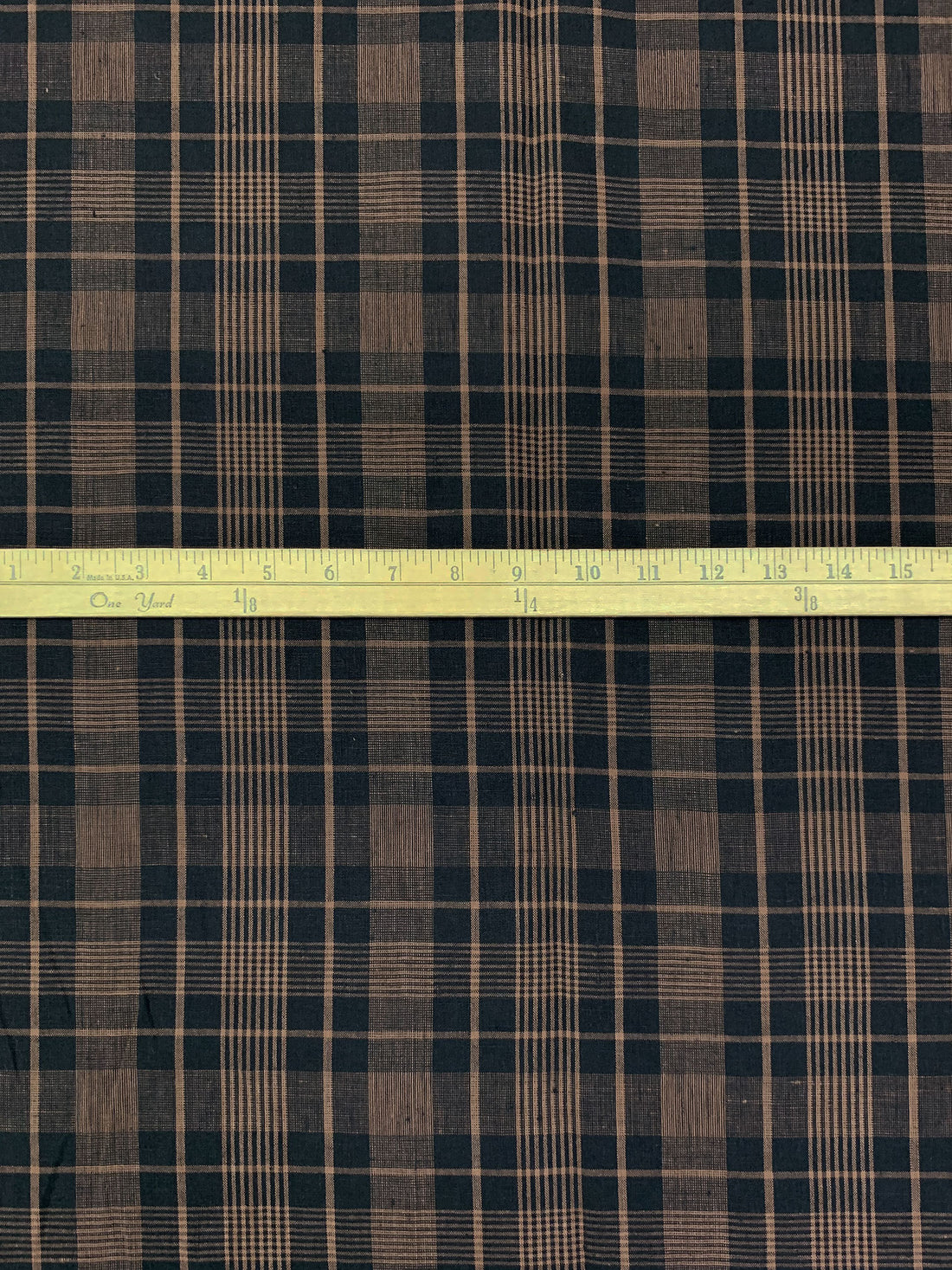 Muted Midnight Navy/Pale Brown 100% Linen Yarn-Dyed Plaid Shirt Weight Woven 58W