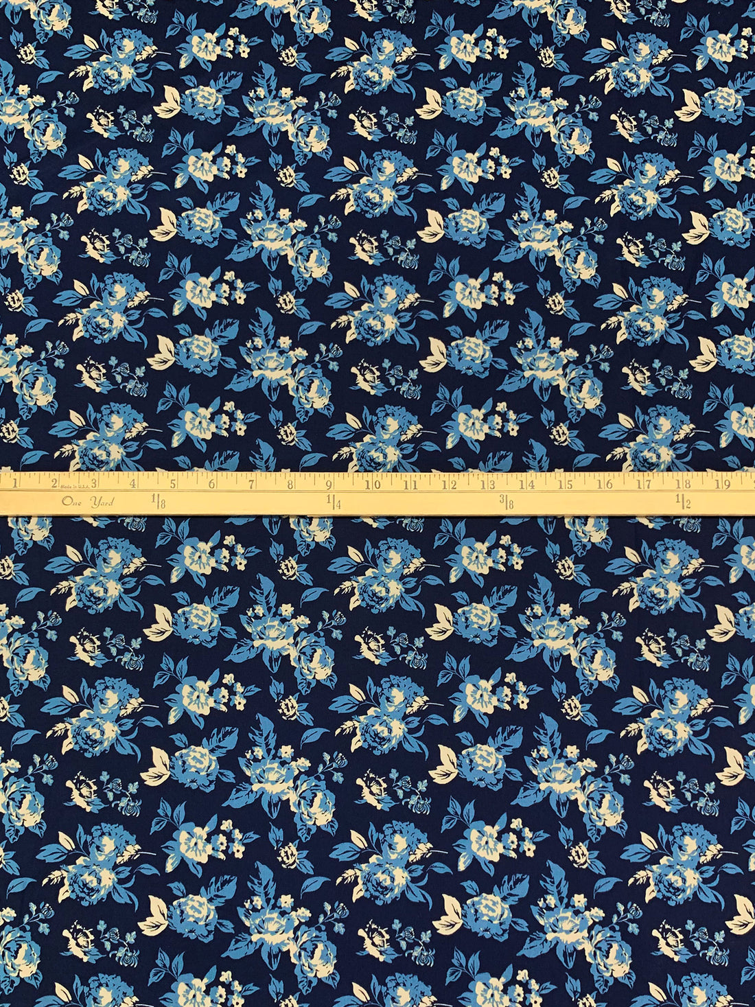 Dark Navy/Antique Ivory/Shadow Blue Cotton/Lycra Floral Print Poplin Shirting 55W