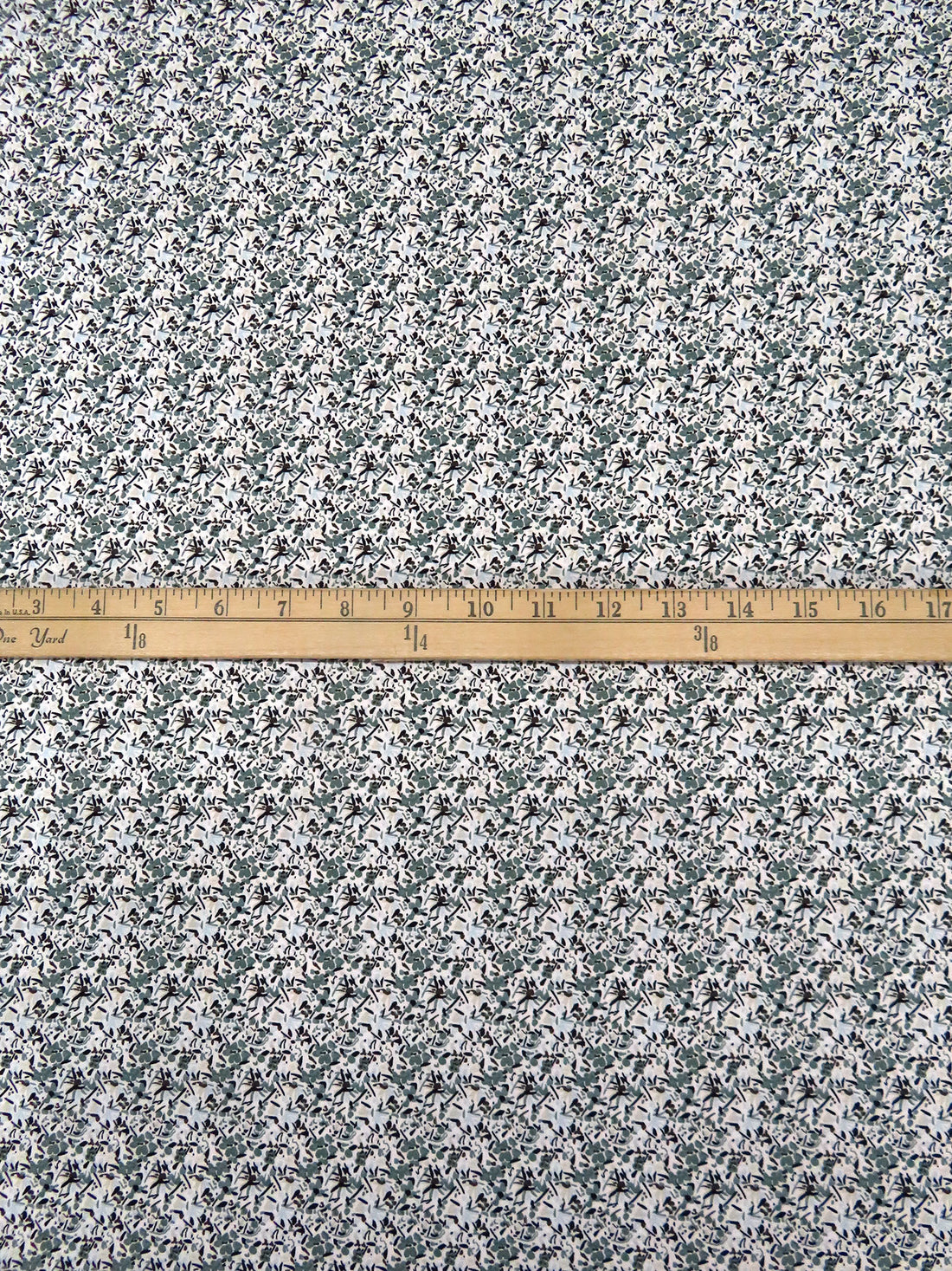 White/Pale Sky Blue/Xanadu/Multi Cotton/Lycra Abstract Print Poplin Shirting 54W