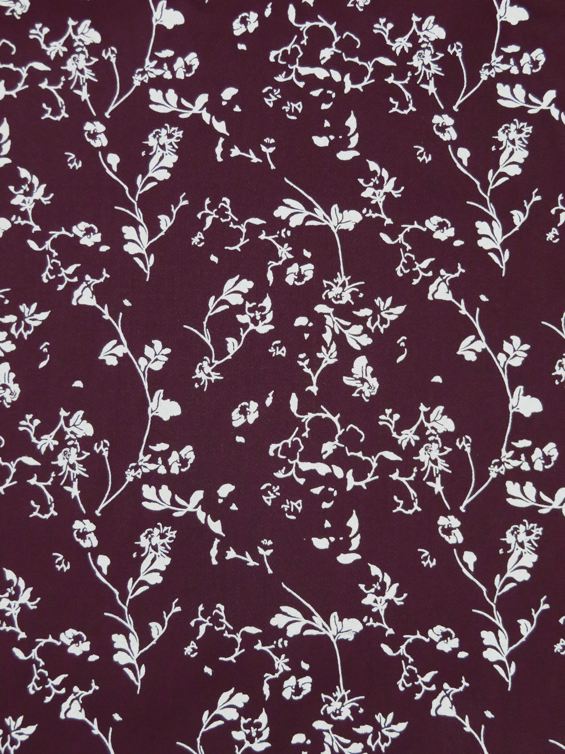 Dark Old Mauve/White 100% Cotton Floral Stem Silhouette Print Sateen Shirting 58W