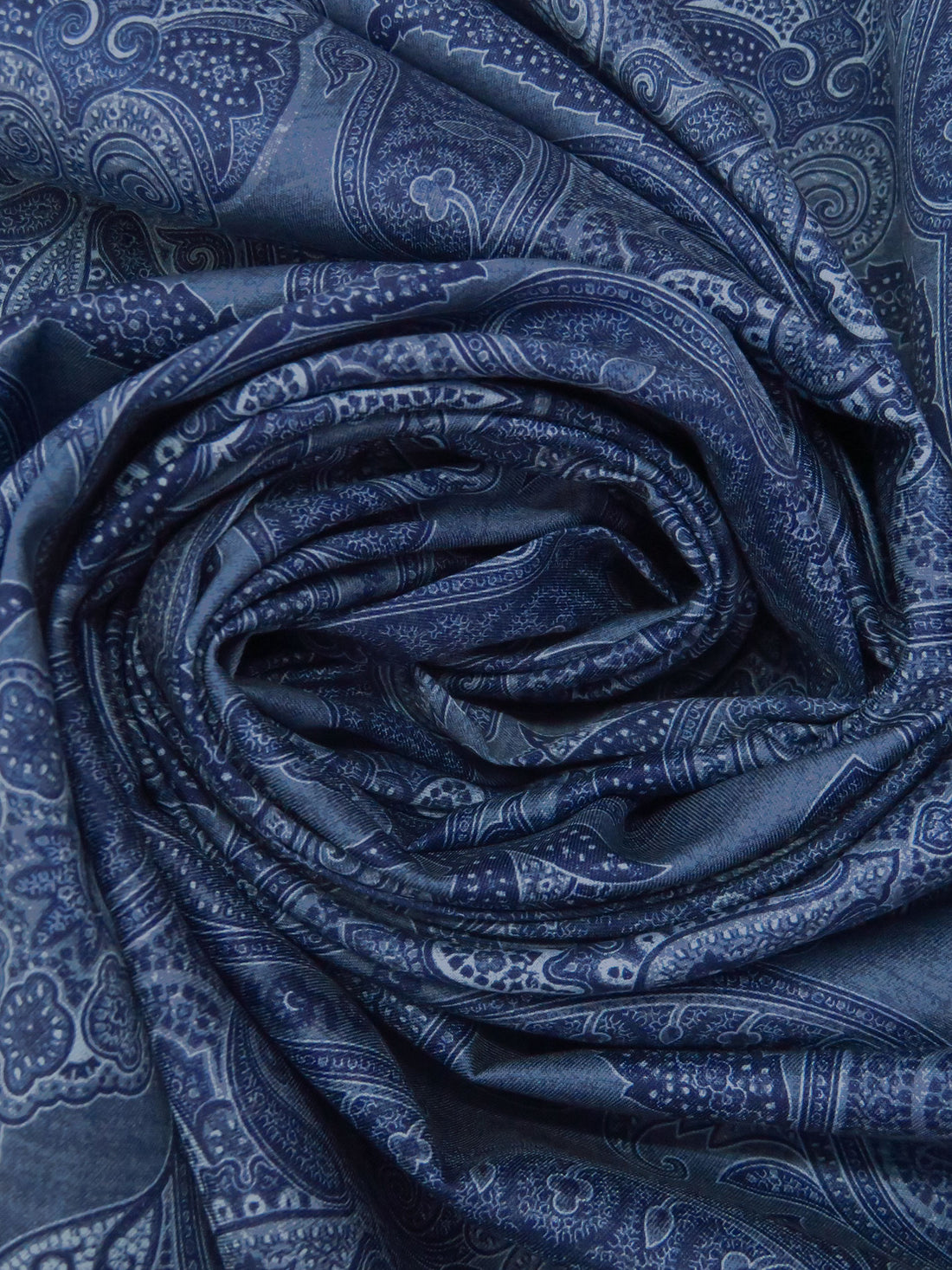 Light Navy/Dark Slate Blue/Dark Navy/Multi 100% Cotton Ornate Novelty Paisley Print Shirting 56W