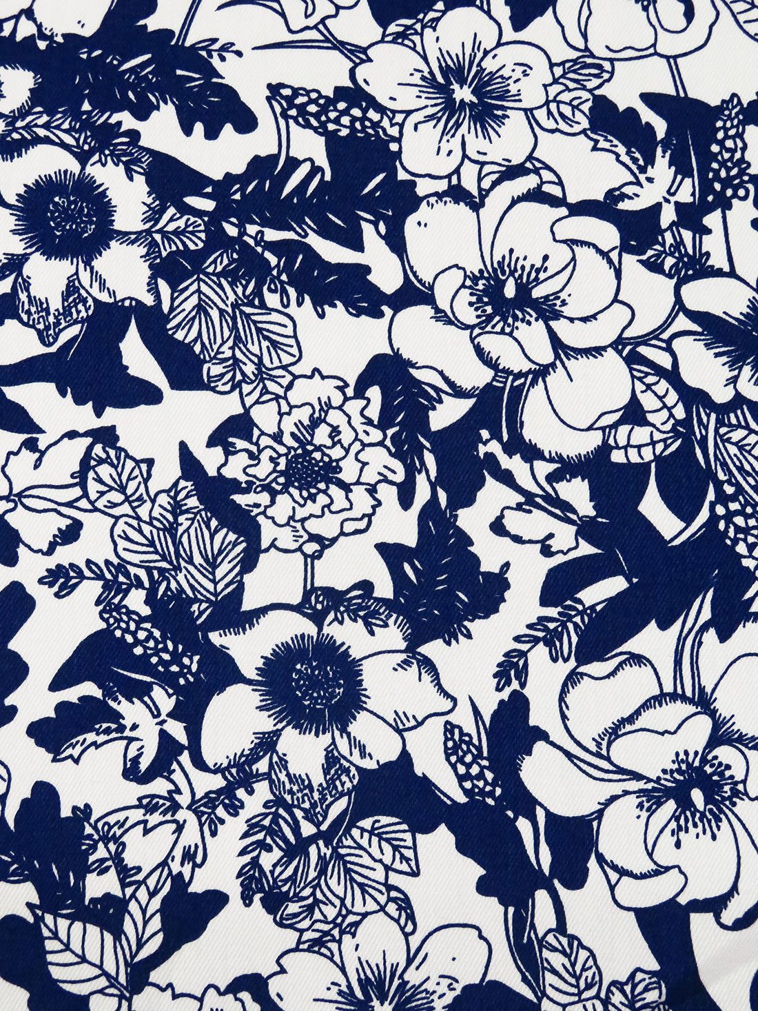 White/Midnight Navy Cotton/Lycra Floral Print Stretch Twill Shirt Weight Woven 57W