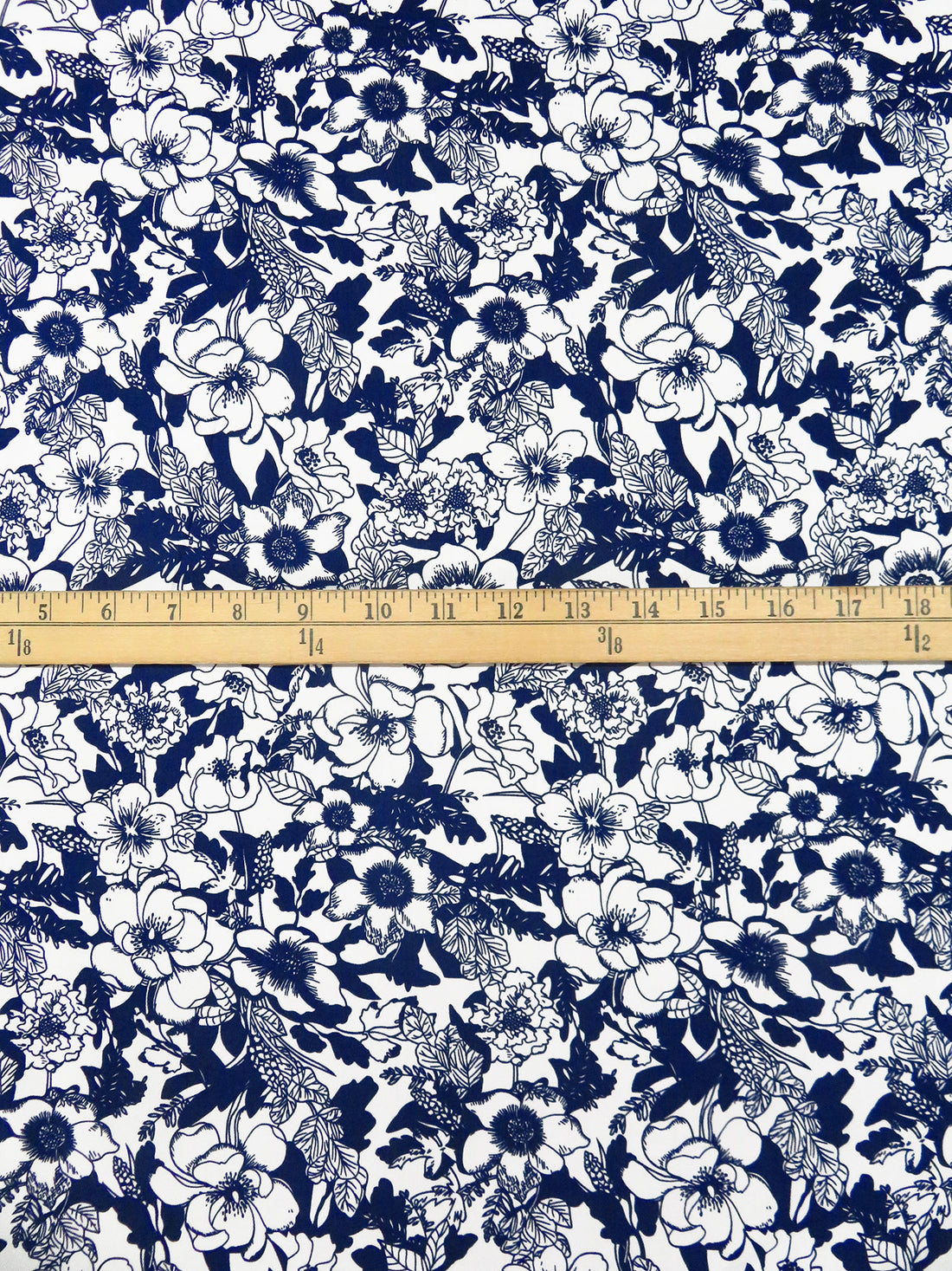 White/Midnight Navy Cotton/Lycra Floral Print Stretch Twill Shirt Weight Woven 57W