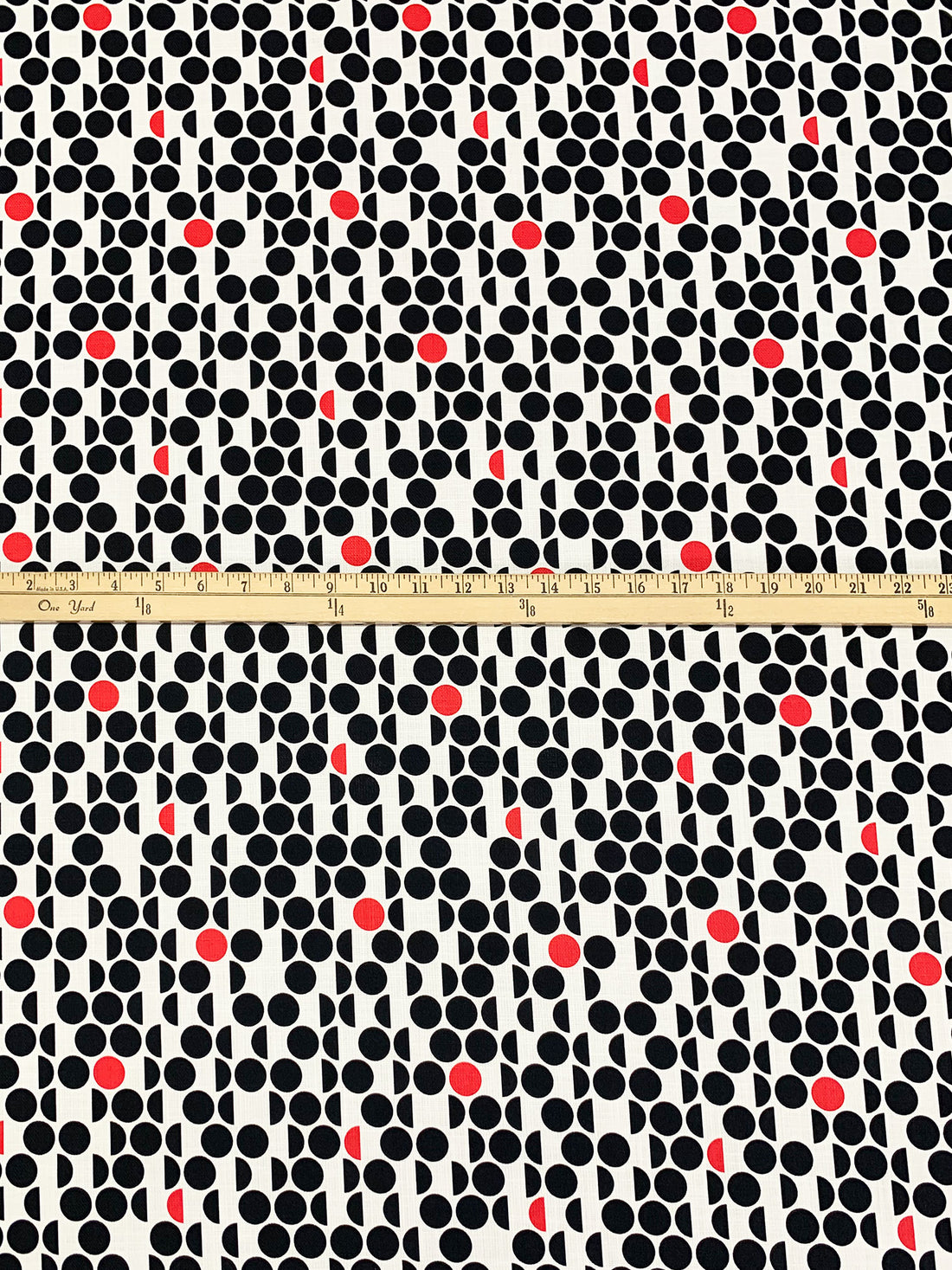 Eggshell/Muted Black/Red 100% Cotton Multi Split Dot Print Basketweave Weave Shirting 57W