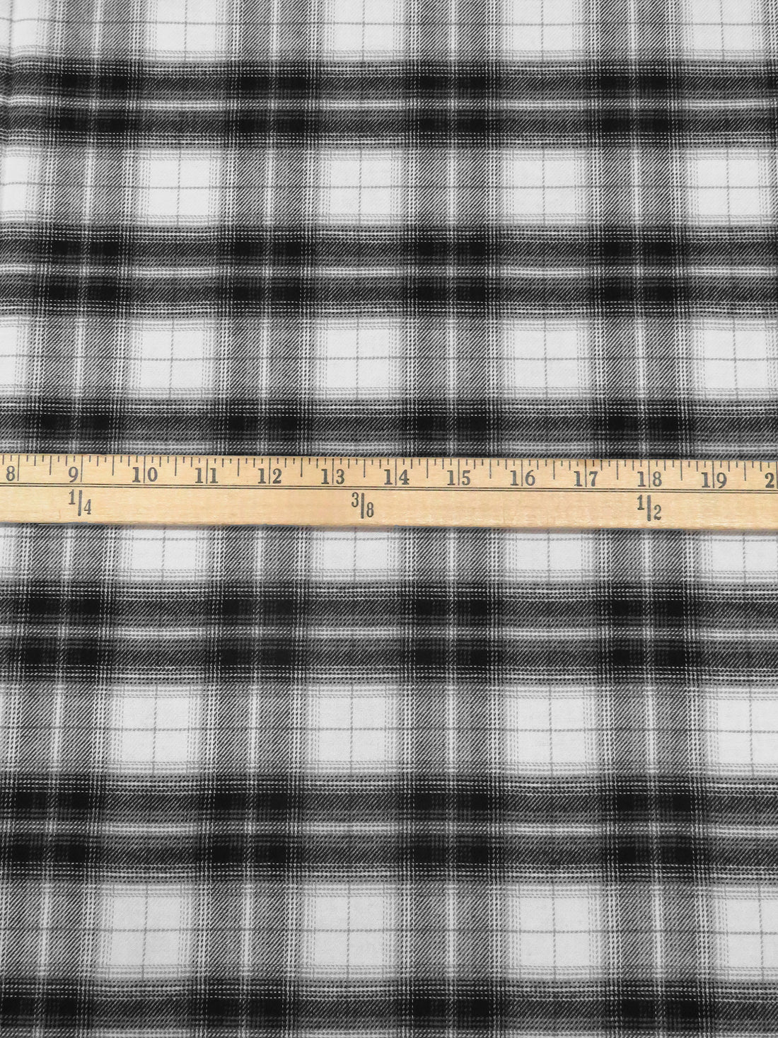 White/Black/Mid Gray 100% Cotton Plaid Weave Flannel Shirting 57W
