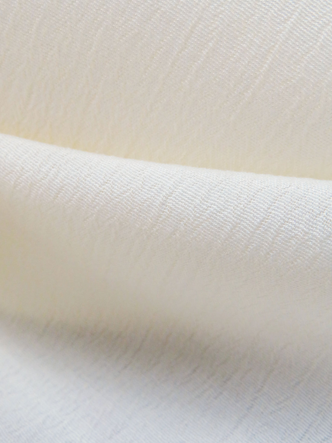 Cream 100% Rayon Crinkle Challis - NY Designer - 44W