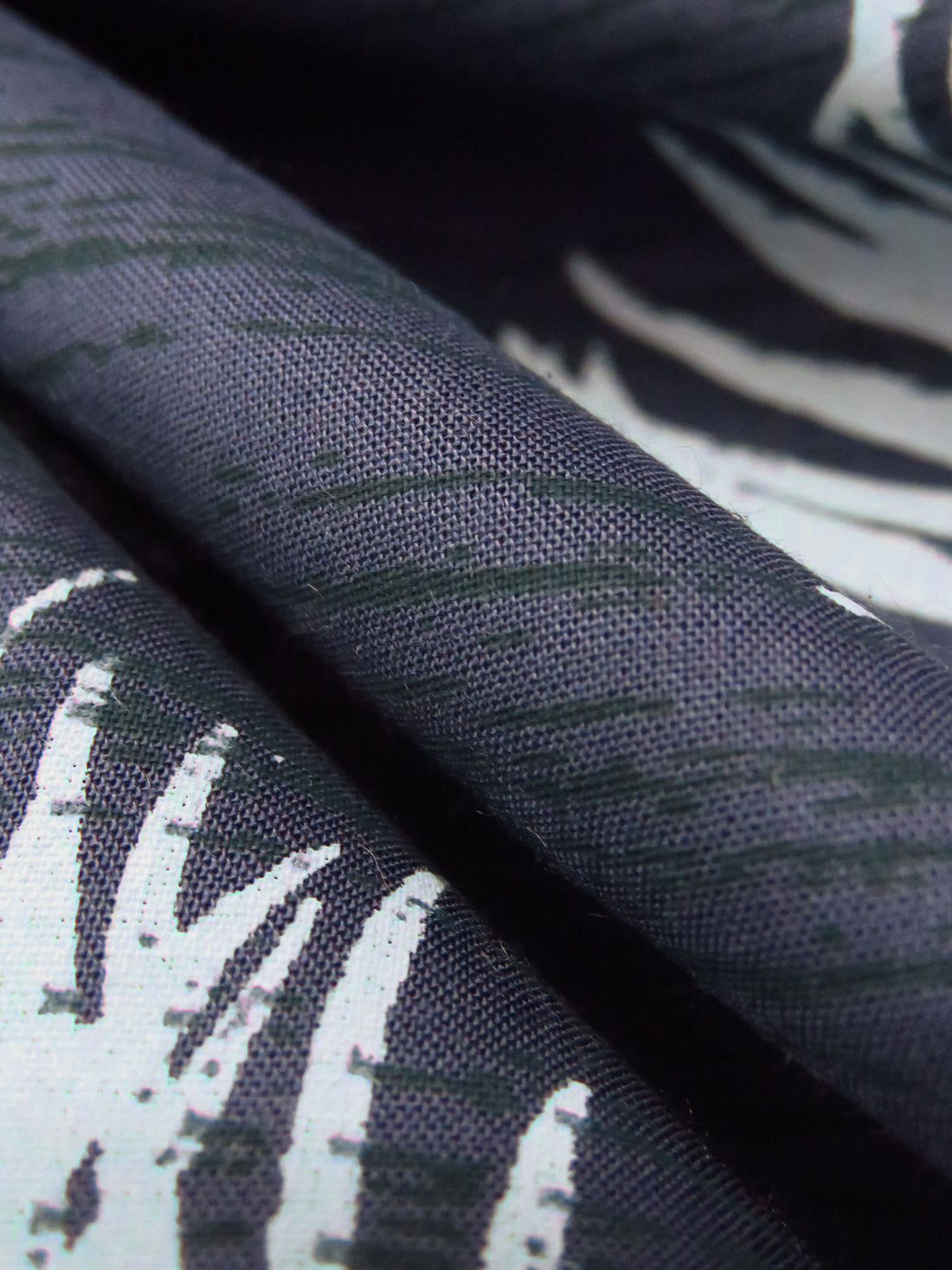 Yale Blue/Dark Hunter Green/Ice Blue 100% Cotton Leaf Print Voile 56W