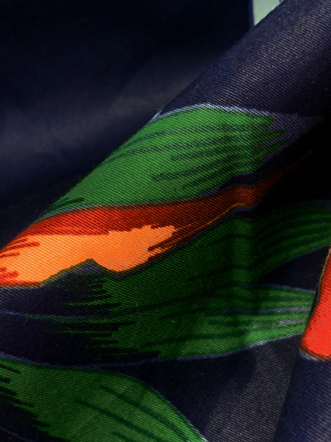 Navy Blue/Deep Copper Red/Champagne/Multi 100% Cotton Floral Print Twill Shirting 58W