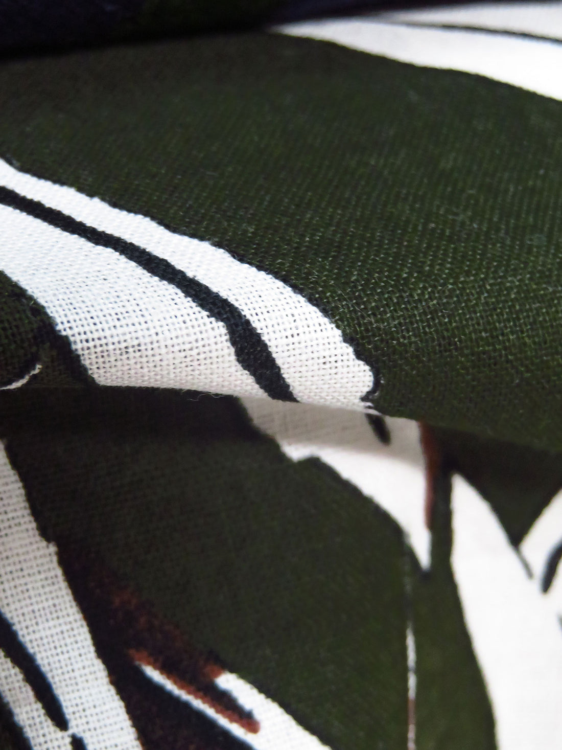 Dark Pine Tree/Black/White/Multi Linen/Cotton Leaf Print Shirt Weight Woven - LA Designer - 56W