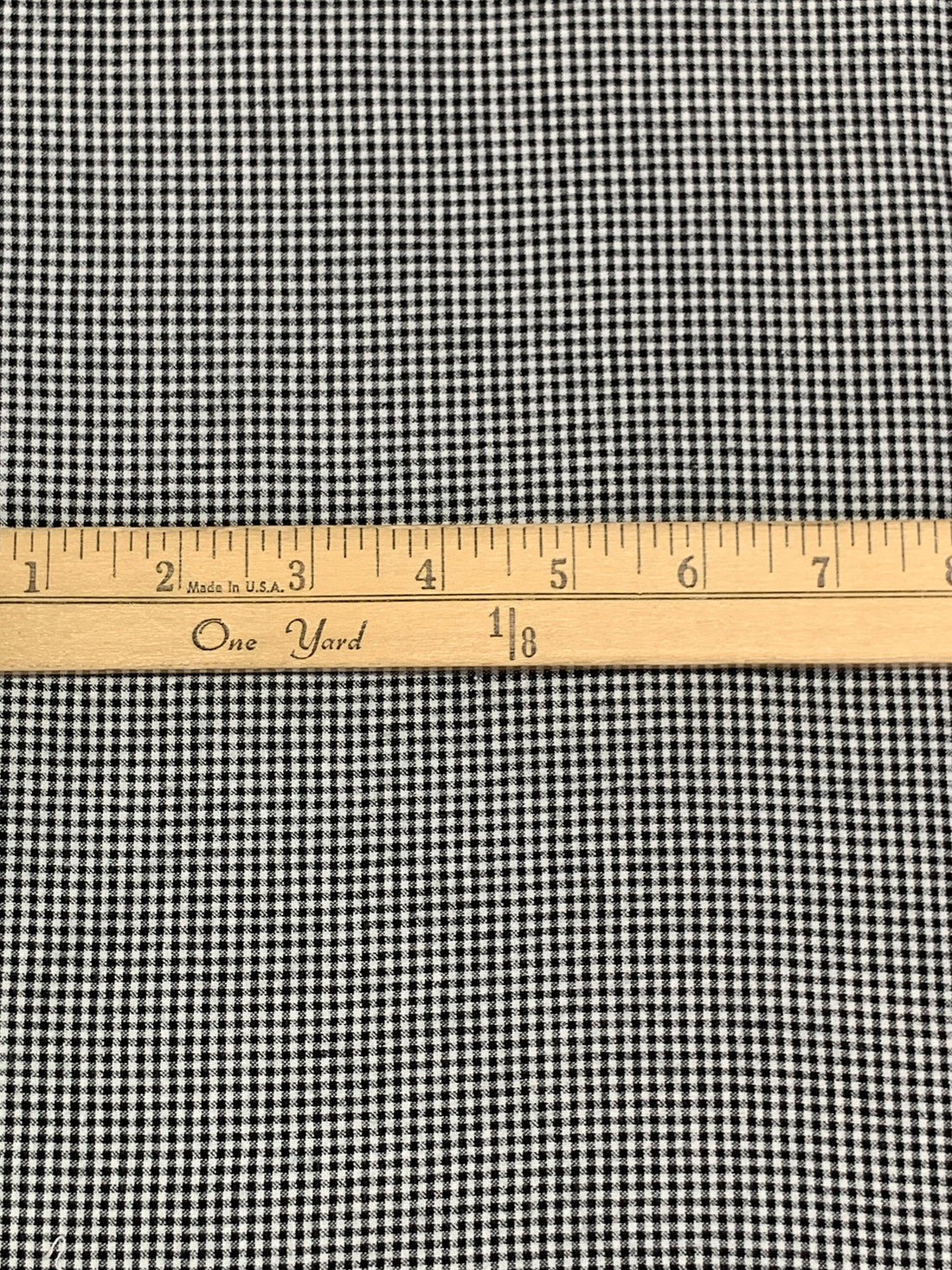 White/Black 100% Cotton Mini Check Seersucker Shirting 56W