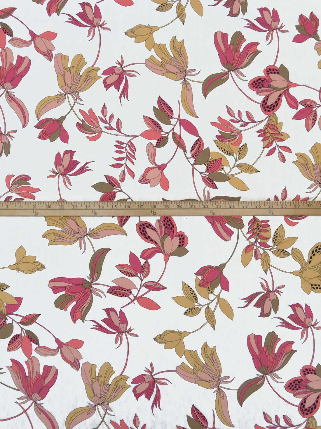 White/Dusty Magenta/Earth Yellow/Multi 100% Rayon Floral Print Crepe Challis 55W