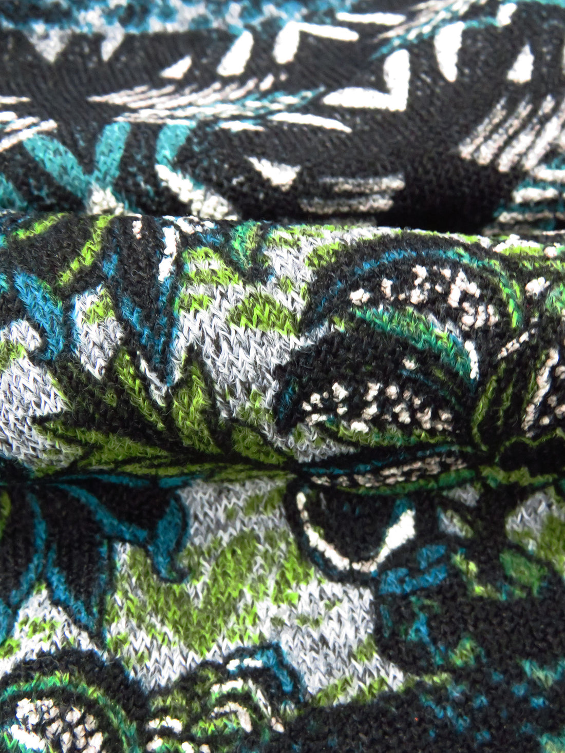 Black/Teal/White/Multi Polyester/Lycra Abstract Print Hacci Sweater Knit 59W