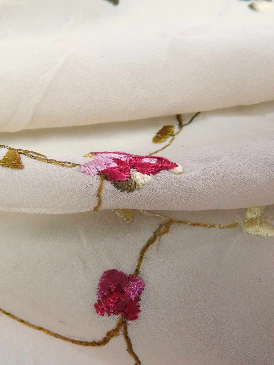 Off White/Magenta/Leaf Green 100% Polyester Floral Embroidered Georgette  54W