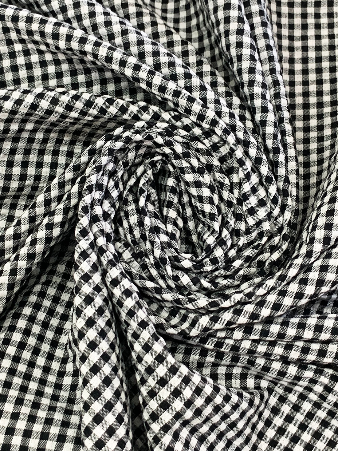 Black/White Cotton/Polyester Small Gingham Check Weave Seersucker 57W
