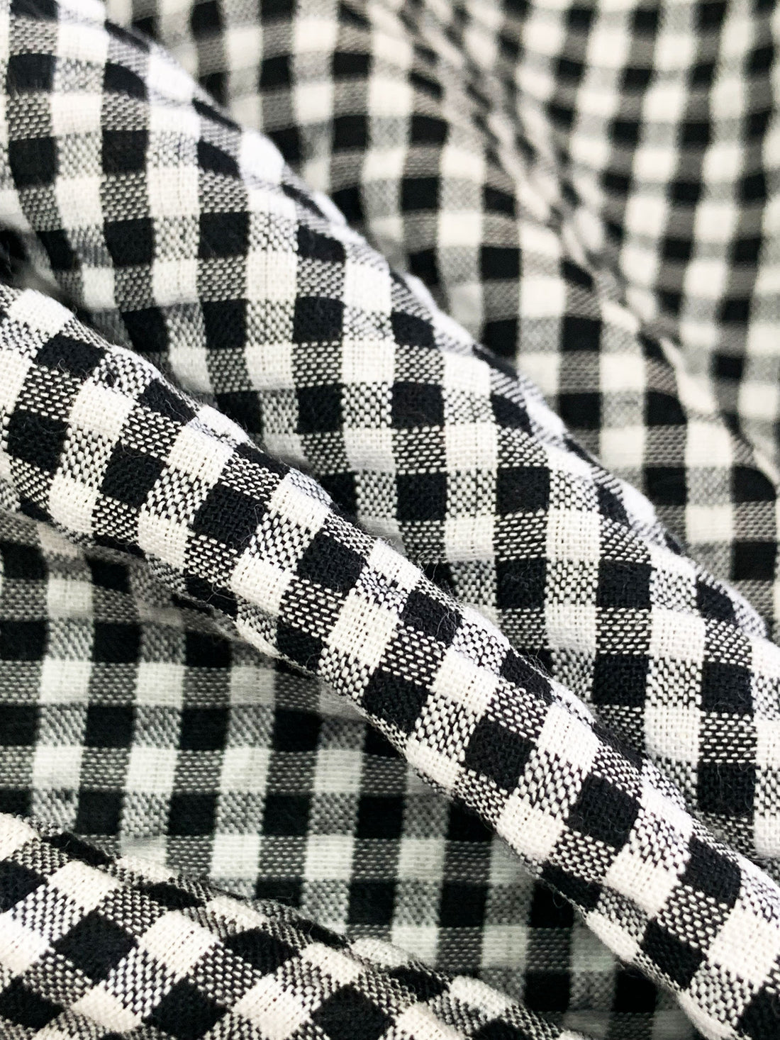 Black/White Cotton/Polyester Small Gingham Check Weave Seersucker 57W