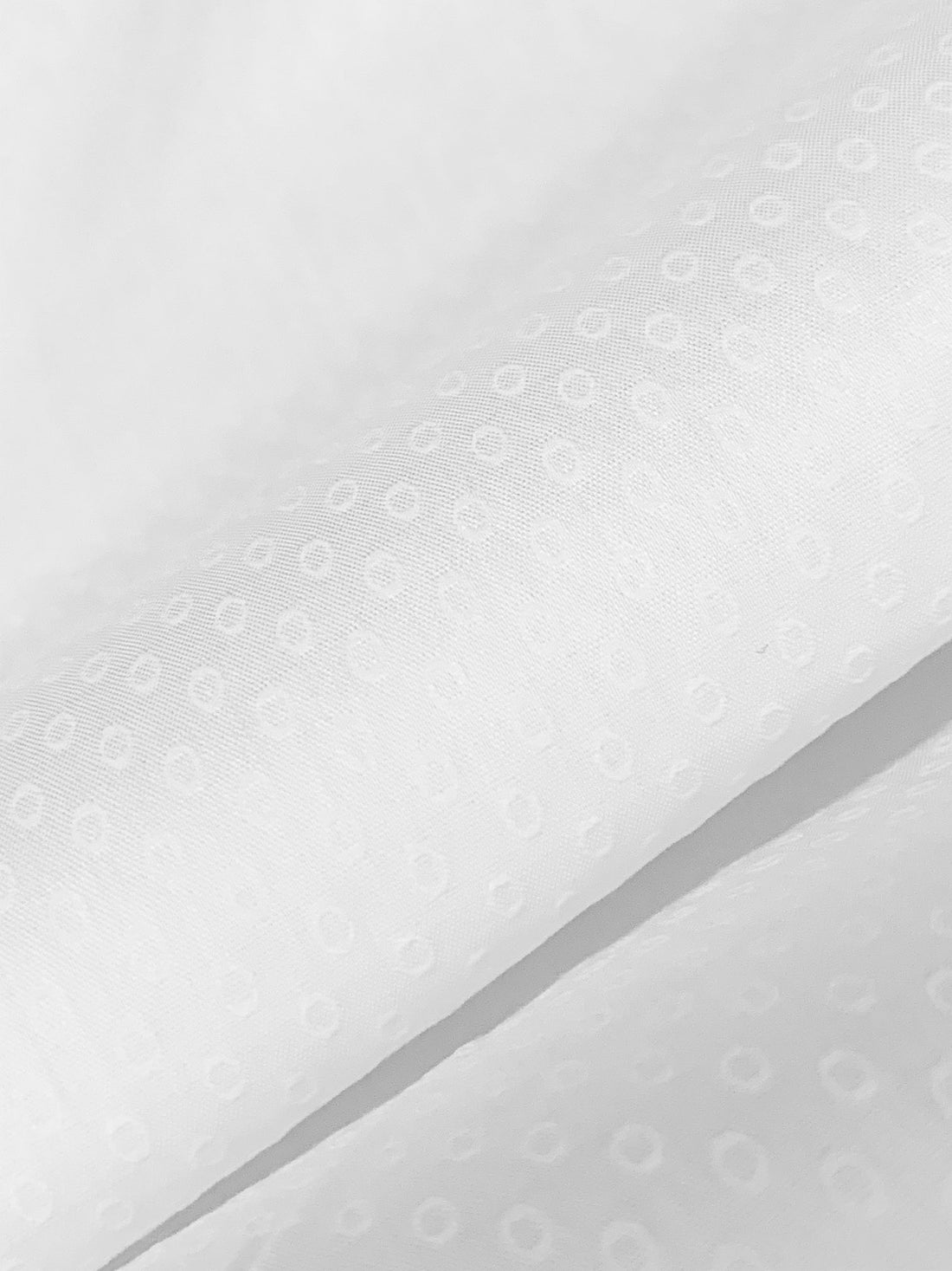 White Cotton/Nylon/Lycra Micro Hollow Oval Dobby Weave St Tropez Stretch Shirting - Robert Kaufman - 55W