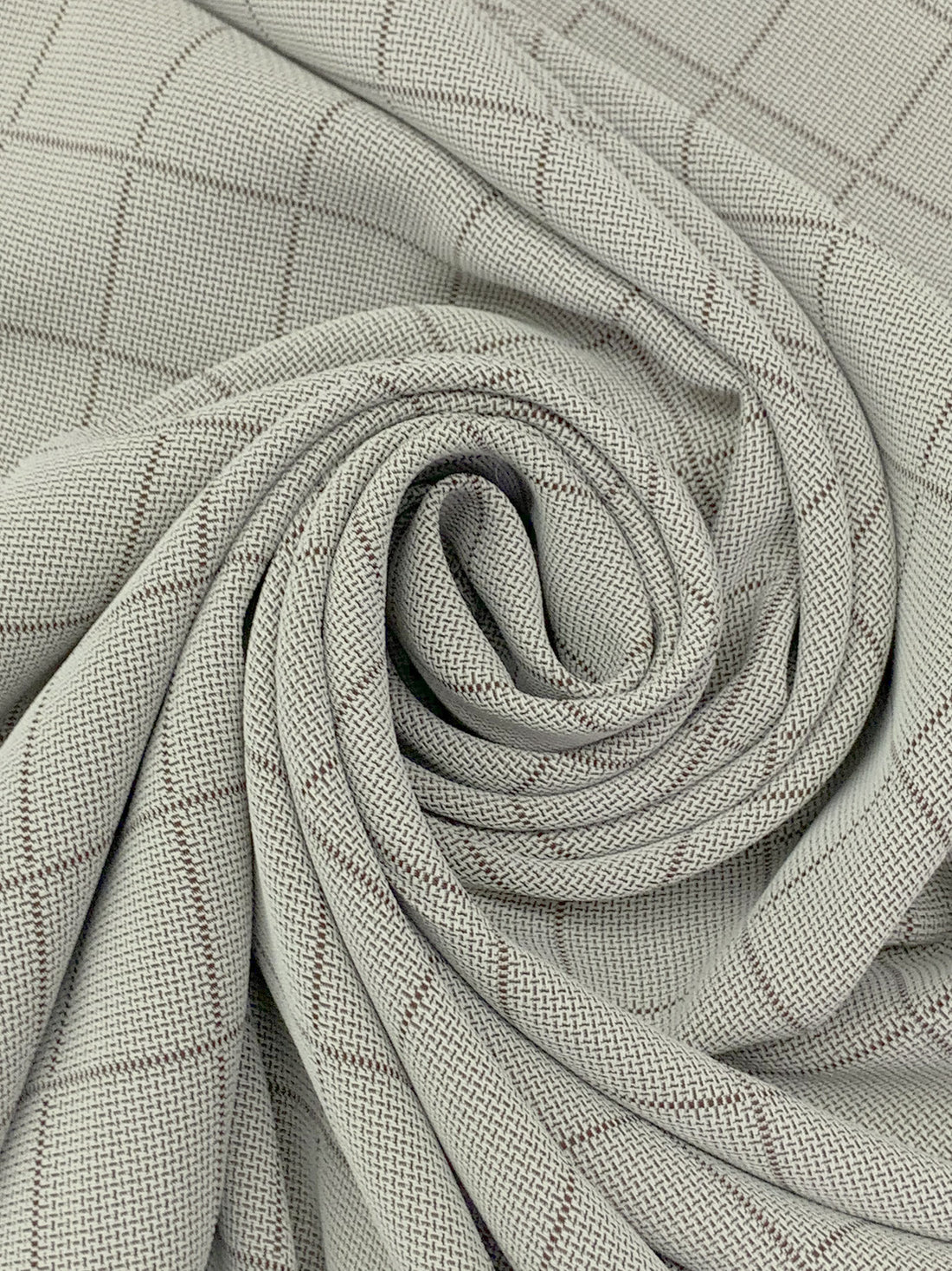 Rich Mahogany/White 100% Acetate Novelty Windowpane Drapey Suiting 53W