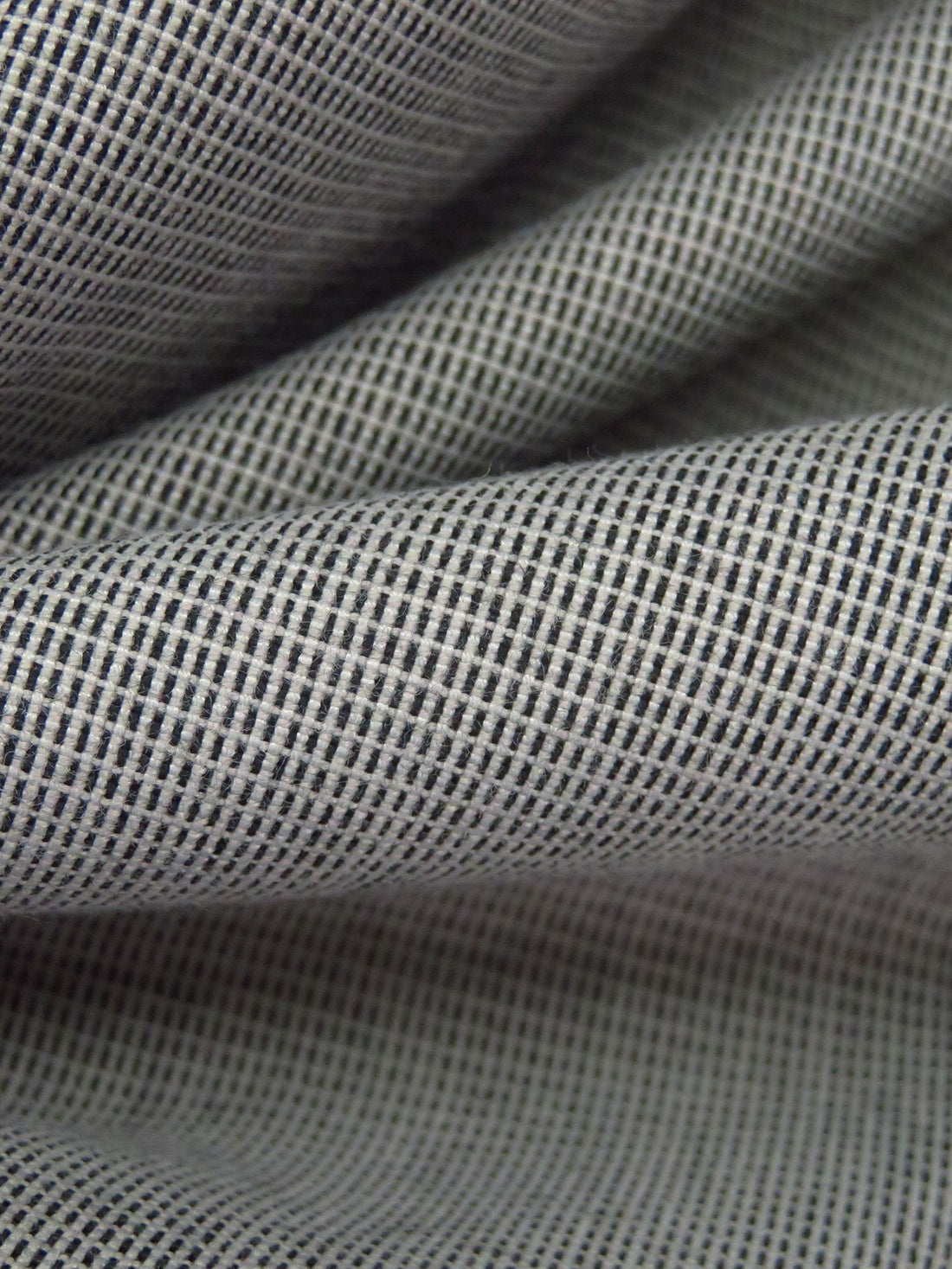 Abalone Gray/Black Polyester/Cotton Novelty Weave Suiting 59W