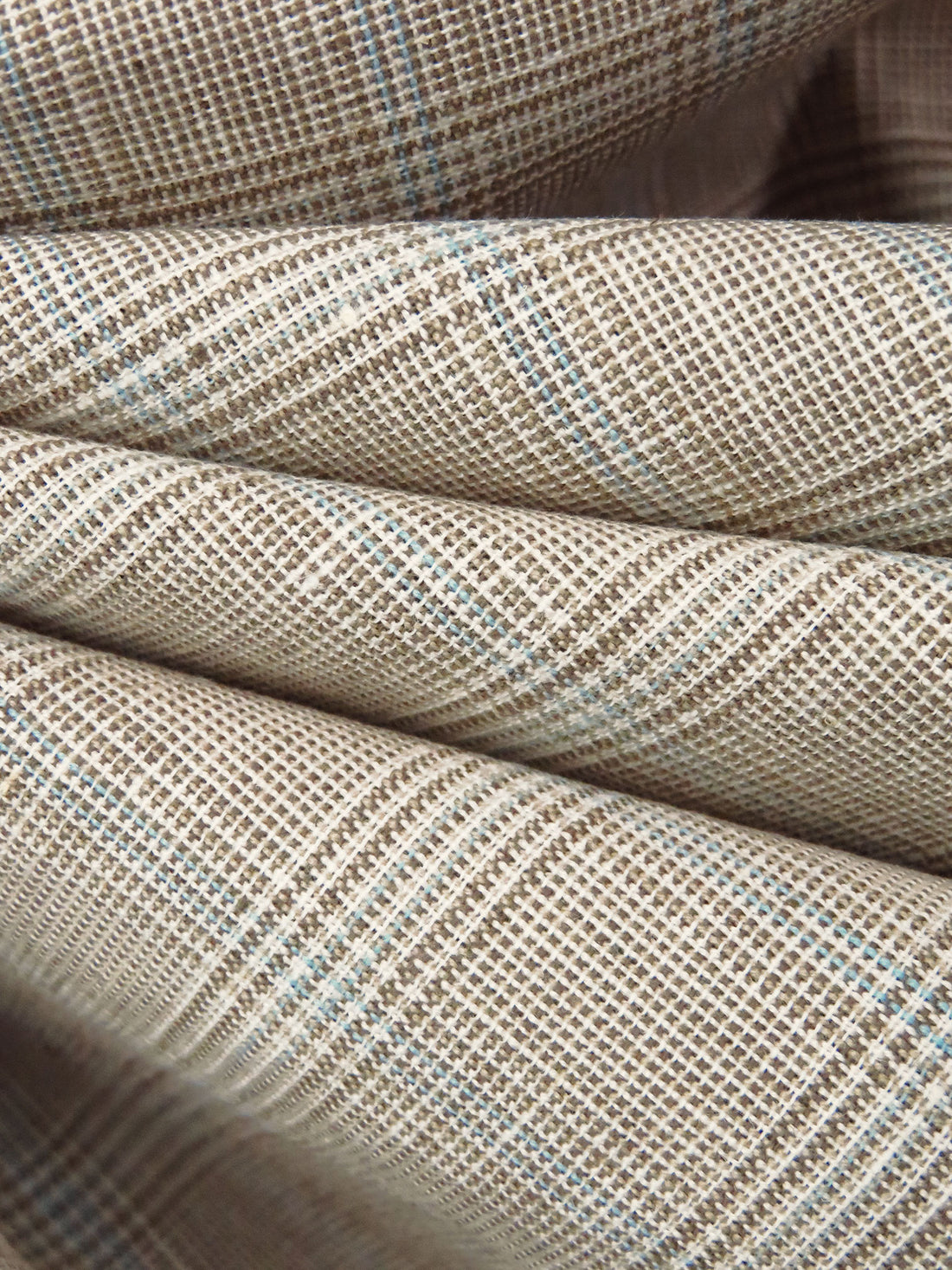 Dark Tan/Cream/Pale Cerulean 100% Cotton Glen Plaid Weave Suiting 58W