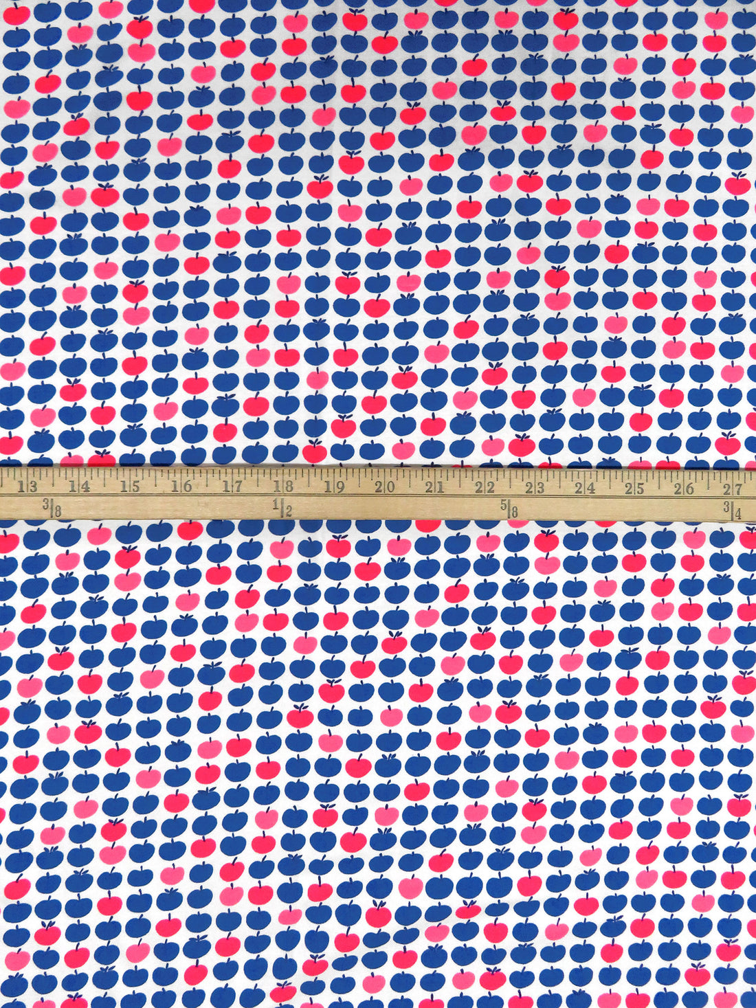 Off-White/Desire Red/Yale Blue/Multi Cotton/Lycra Apple Print Laguna Jersey Knit - Robert Kaufman - 58W