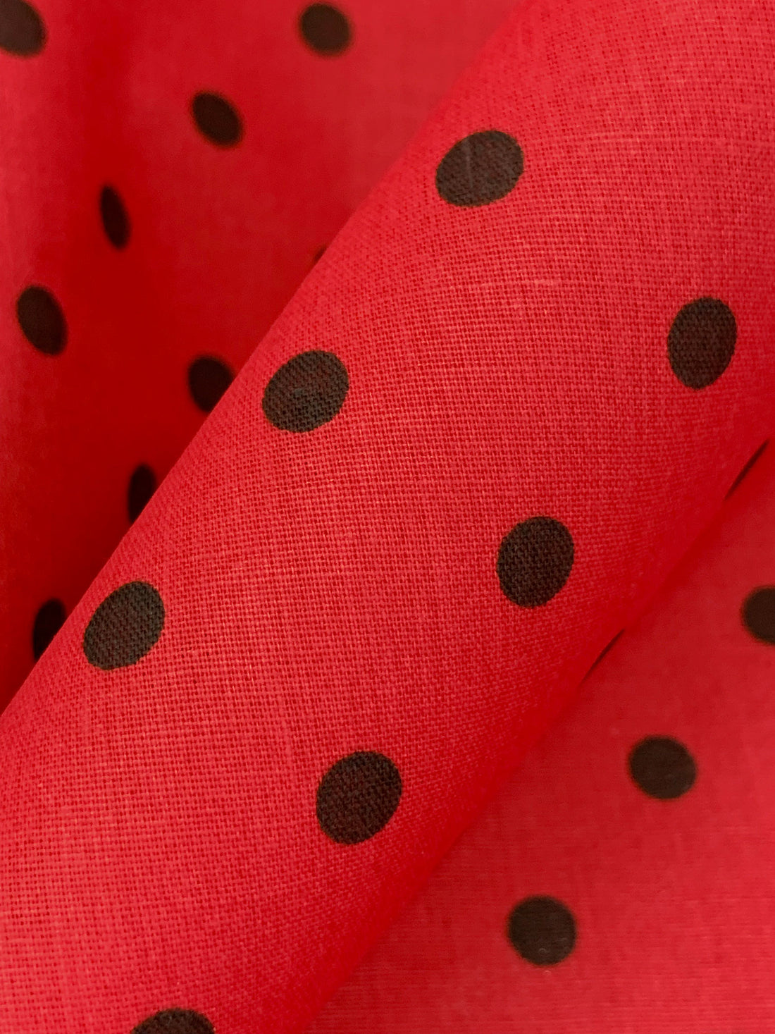 Persian Red/Black Cotton/Polyester Polka Dot Print Broadcloth 60W