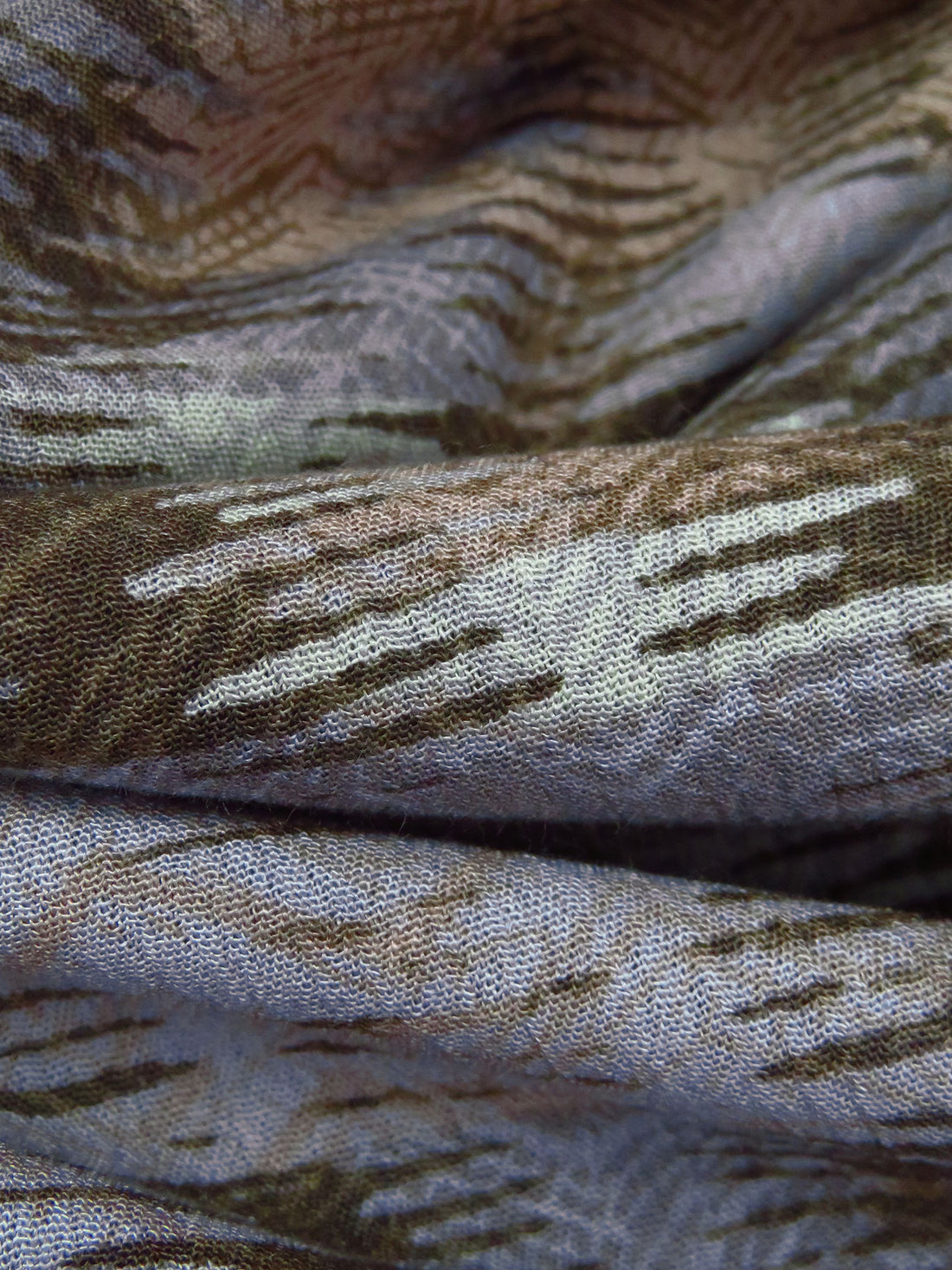 Old Lavender/Dusty Rose/Raw Umber/Multi 100% Rayon Abstract Print Crinkle Challis - Robert Kaufman - 50W