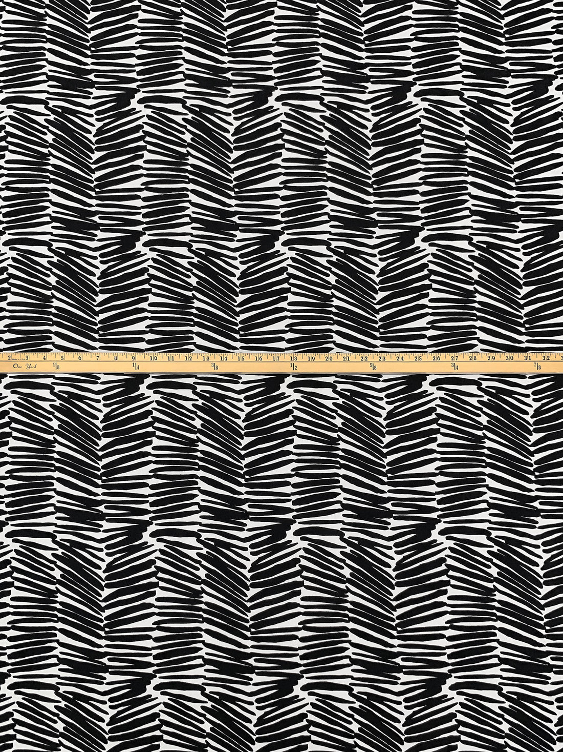 Black/White Polyester/Lycra Abstract Broken-Herringbone-Look Print ITY Knit 59W