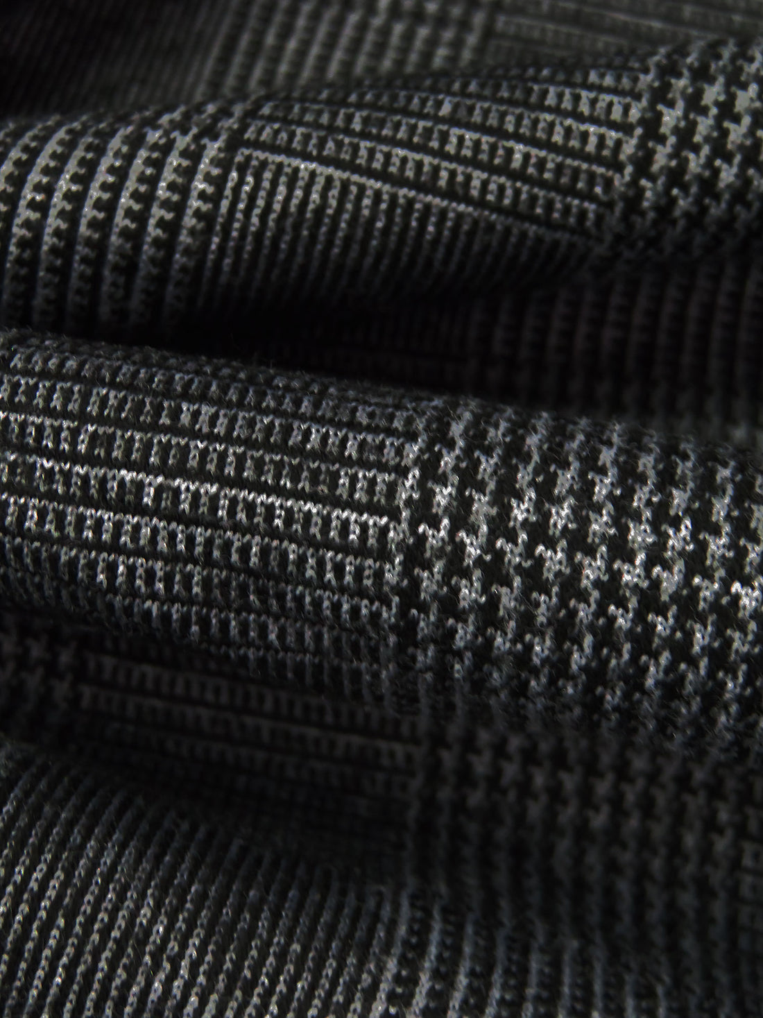 Black/Gray Rayon/Polyester/Lycra Glen Plaid Weave Double Knit - NY Designer - 60W