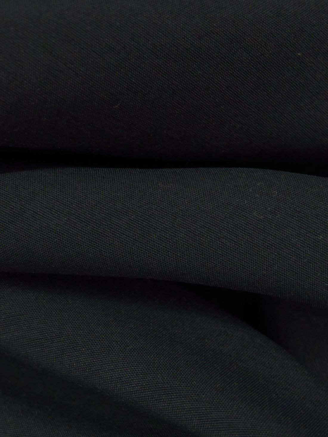 Cool Black Triacetate/Lycra Drapey Stretch Suiting - NY Designer - 52W