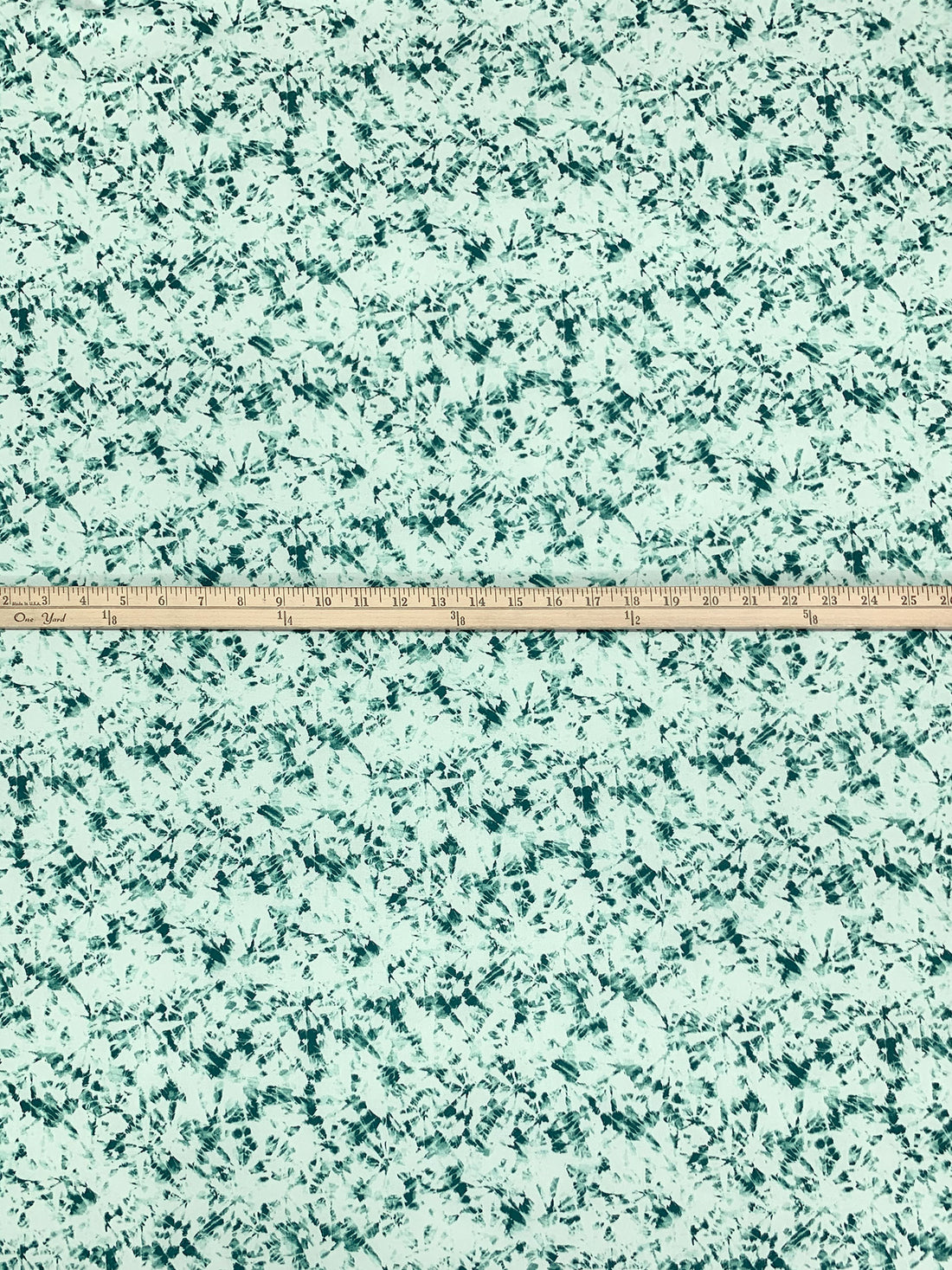 Honeydew Mist/Dark Jungle Green Polyester/Lycra Abstract Print Blouse Weight Woven - NY Designer - 53W