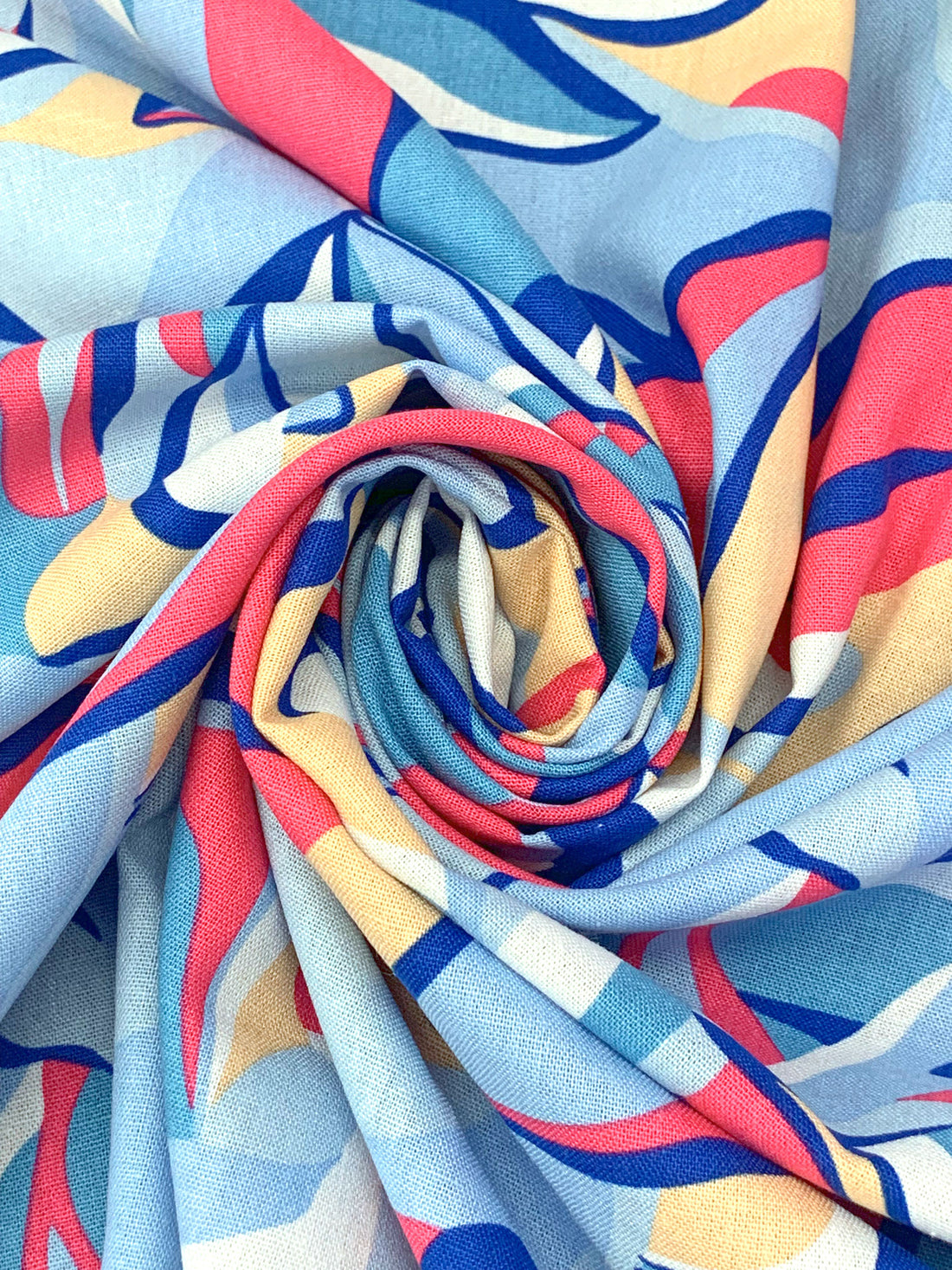 Catalina Blue/Paradise Pink/Deep Peach/Multi Rayon/Linen Floral Print Mid-Weight Woven 53W