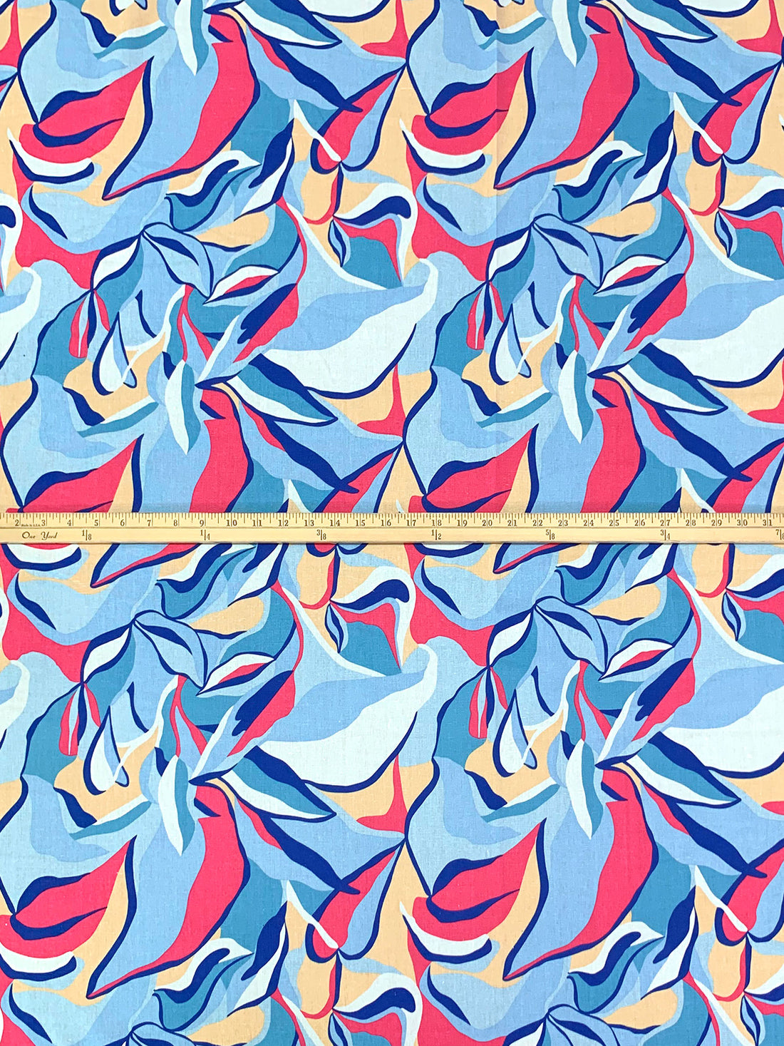 Catalina Blue/Paradise Pink/Deep Peach/Multi Rayon/Linen Floral Print Mid-Weight Woven 53W