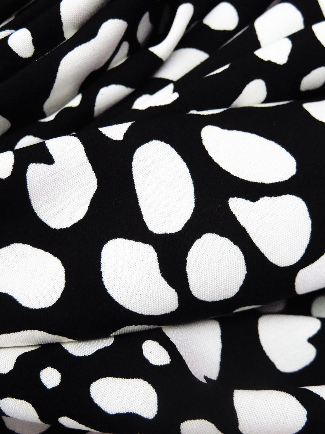 Black/White 100% Rayon Animal Spot Print Challis 55W