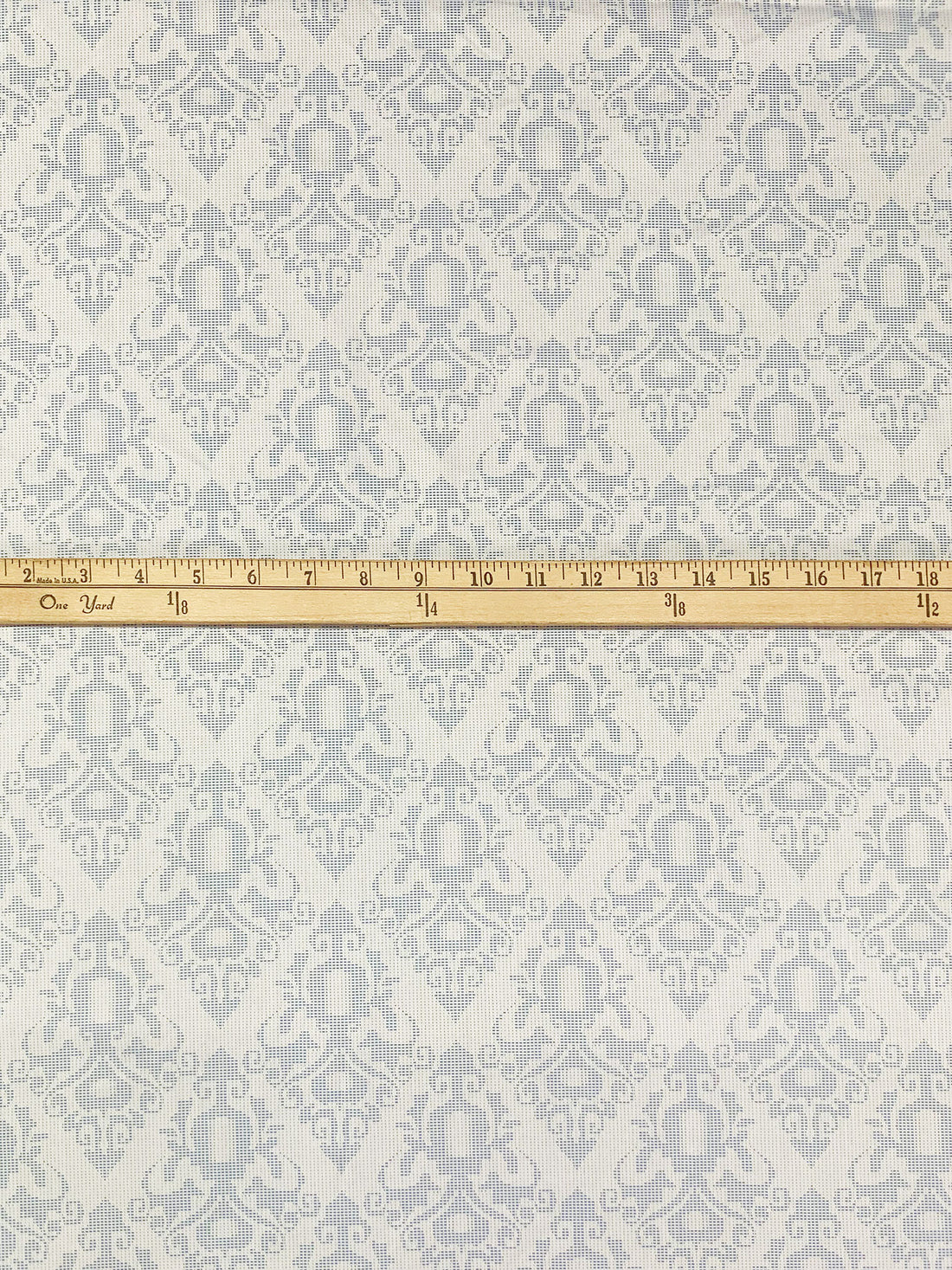 Silvery White/Catalina Blue 100% Cotton Damask Print Sateen Shirting 54W