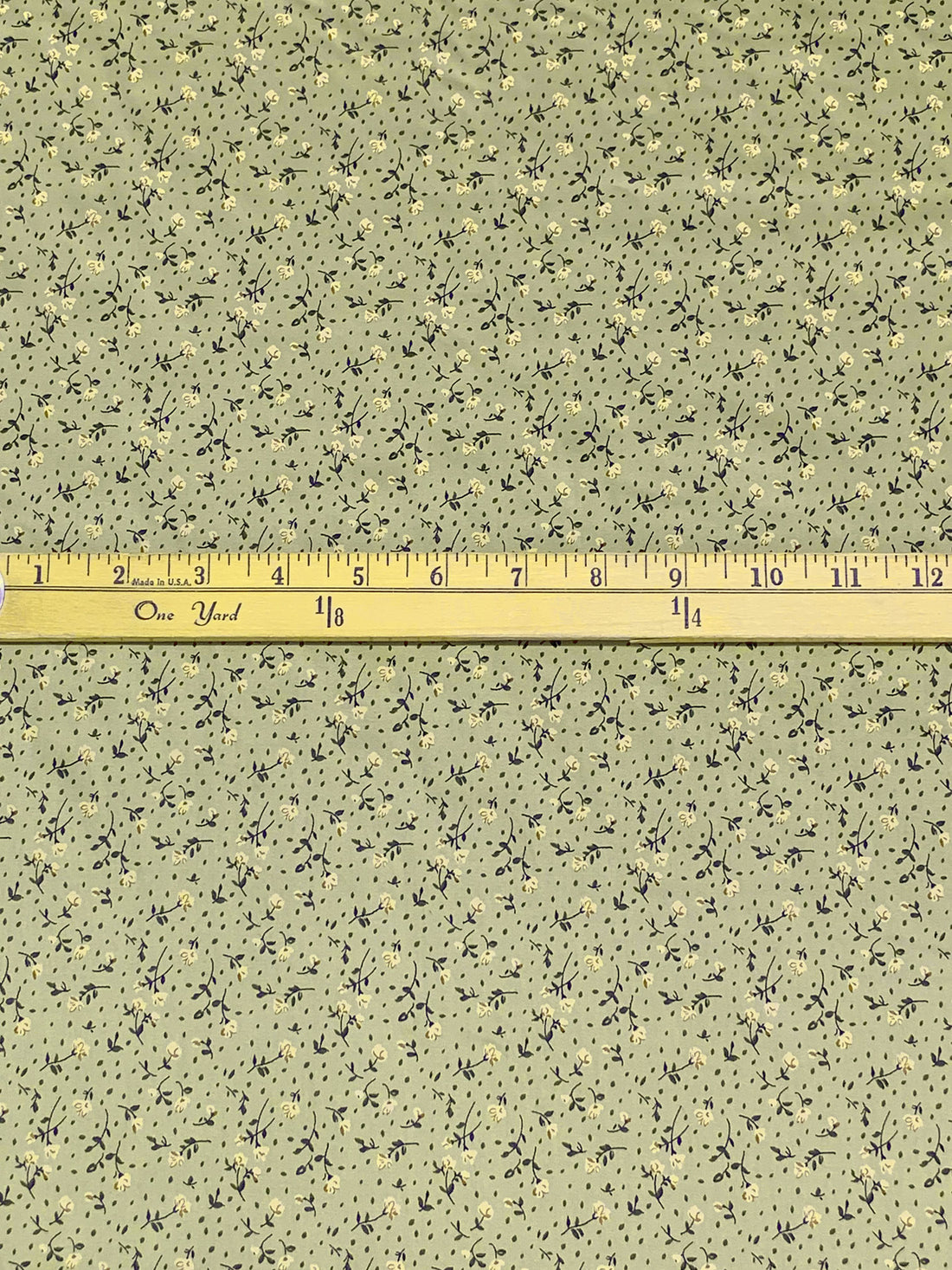 Sage/Wheat/Rifle Green 100% Cotton Ditsy Floral Sateen Shirting 55W